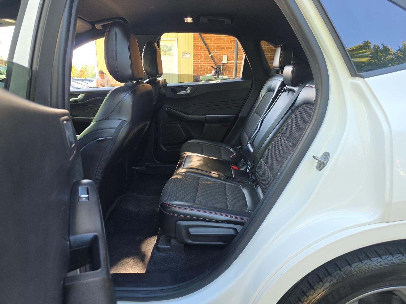 2023 Ford Escape ST-Line FWD