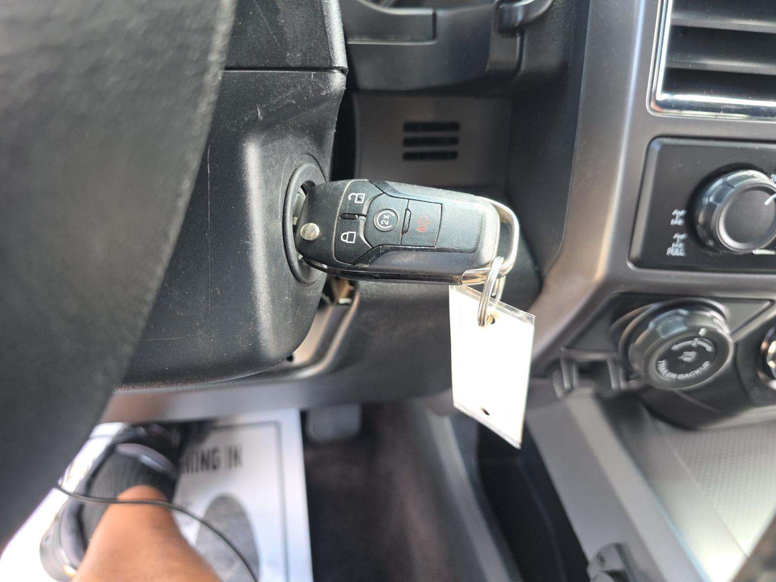 FORD F-150 - 8