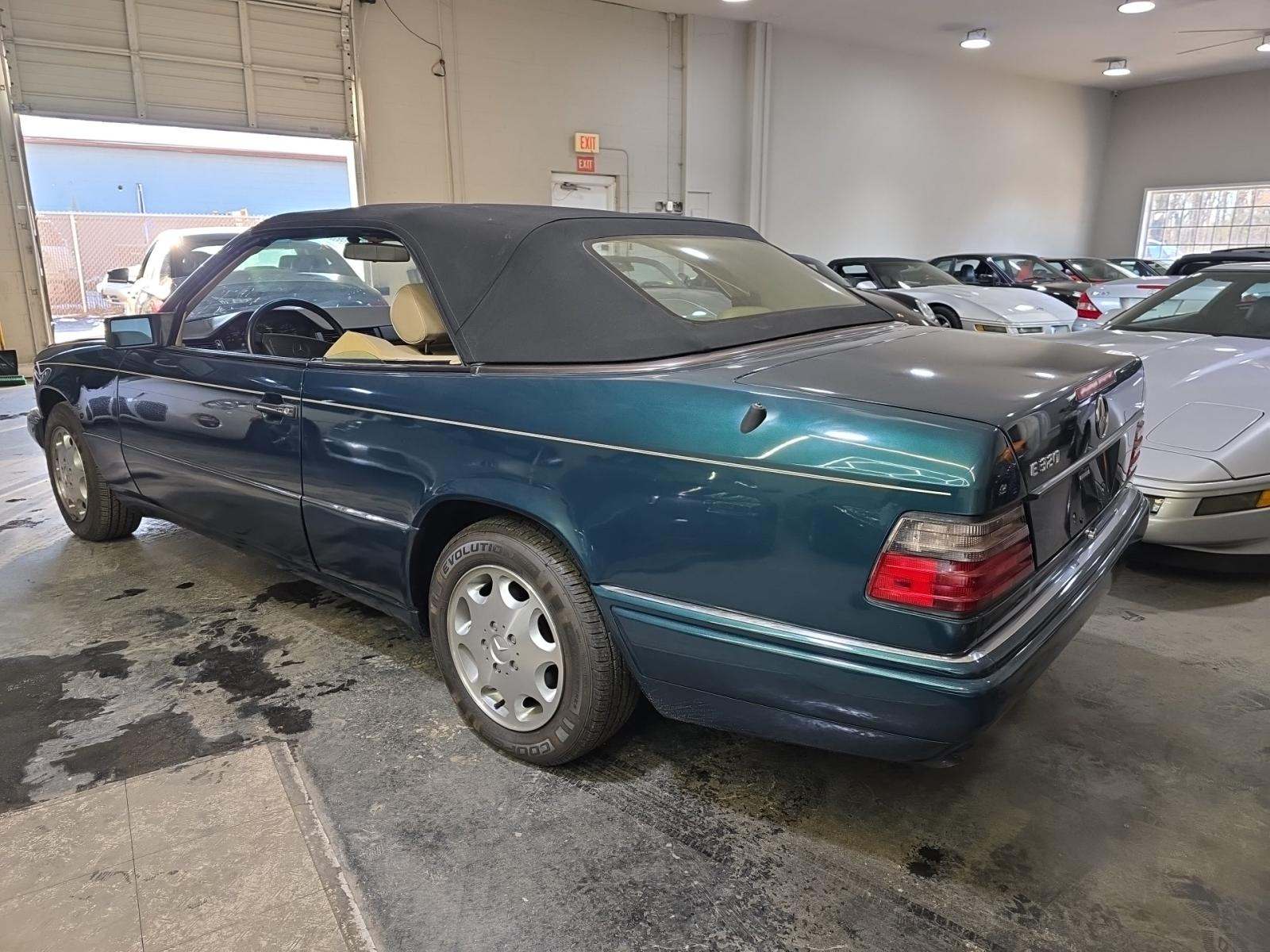 MERCEDES-BENZ E-CLASS - 2