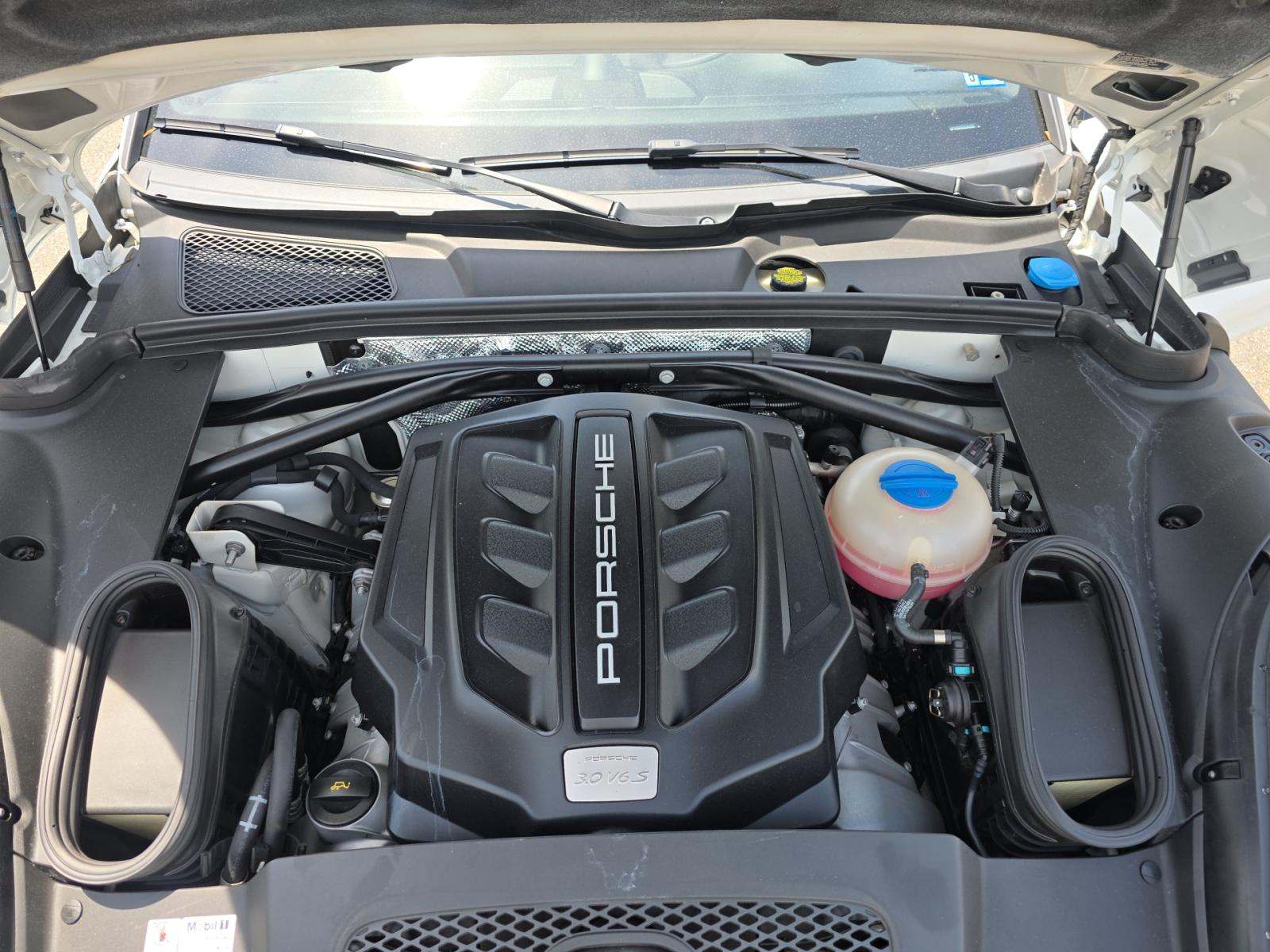 2016 Porsche Macan S AWD