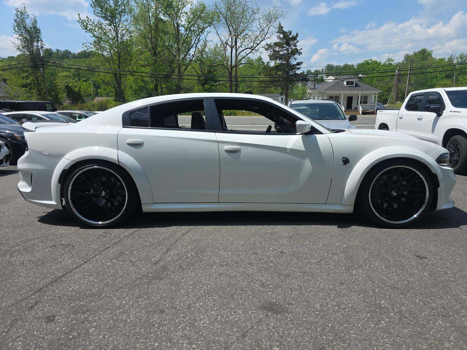 DODGE CHALLENGER - 4