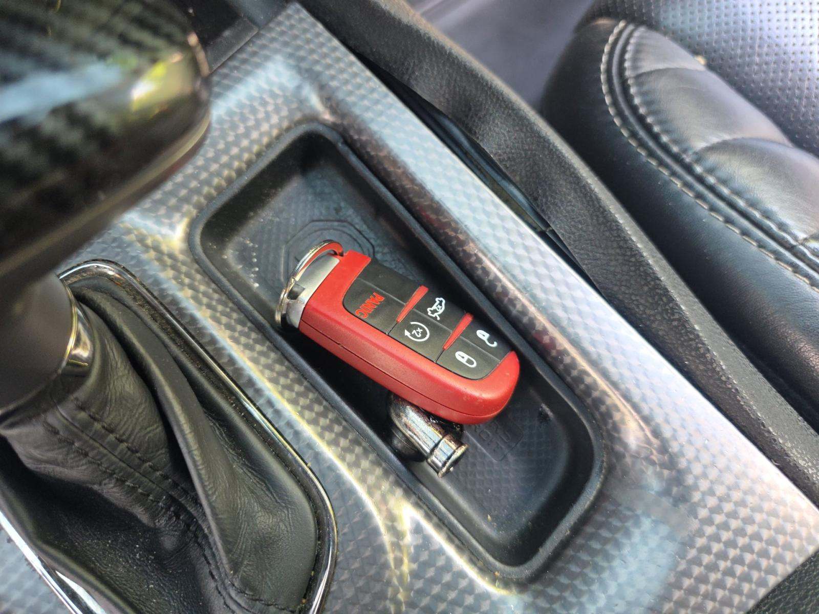 DODGE CHALLENGER - 8