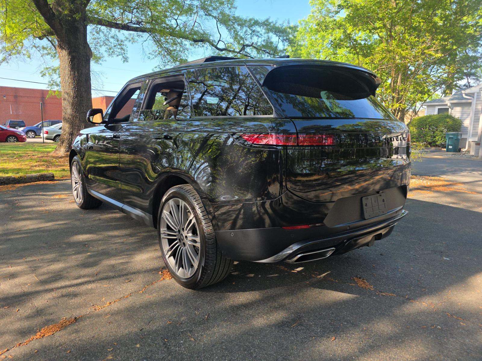 2023 Land Rover Range Rover Sport SE AWD