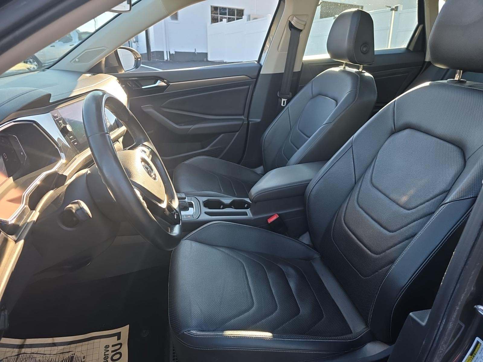 2019 Volkswagen Jetta 1.4T SEL Premium FWD