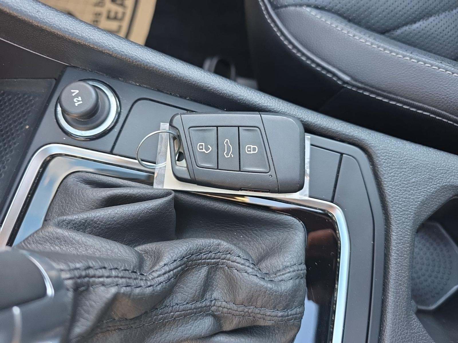 2019 Volkswagen Jetta 1.4T SEL Premium FWD