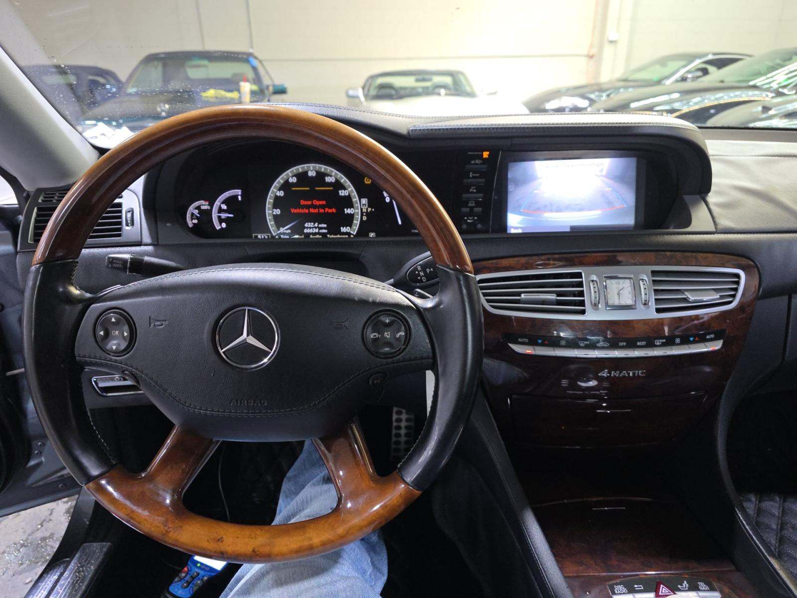 MERCEDES-BENZ CL - 10