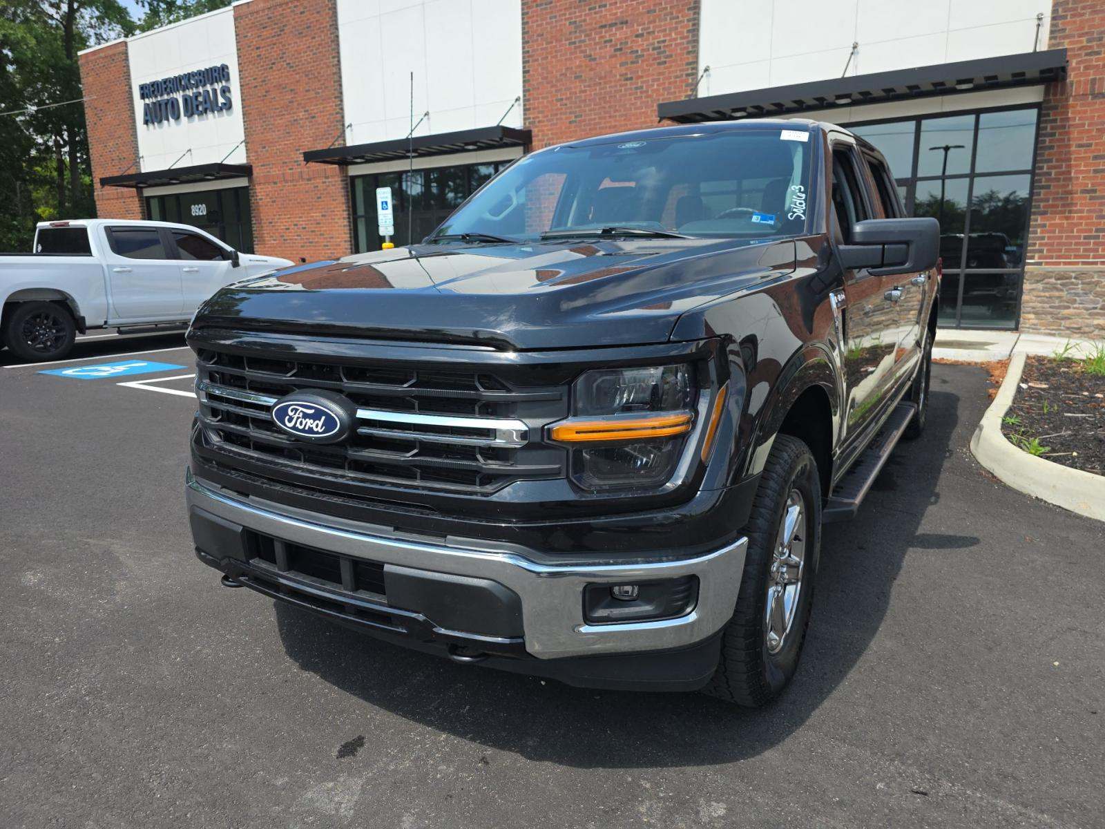 2025 Ford F-150 XLT AWD