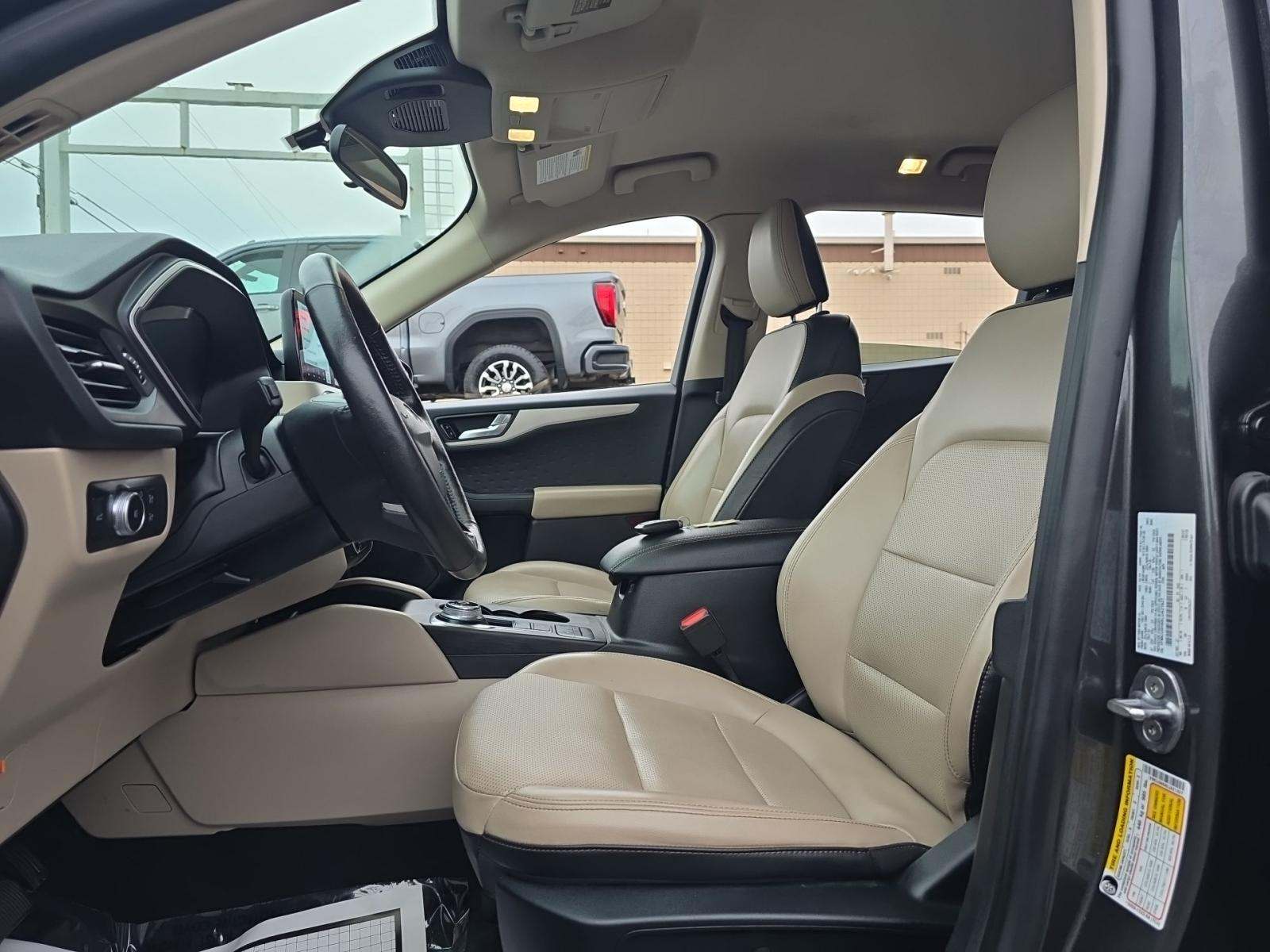 2020 Ford Escape SEL FWD