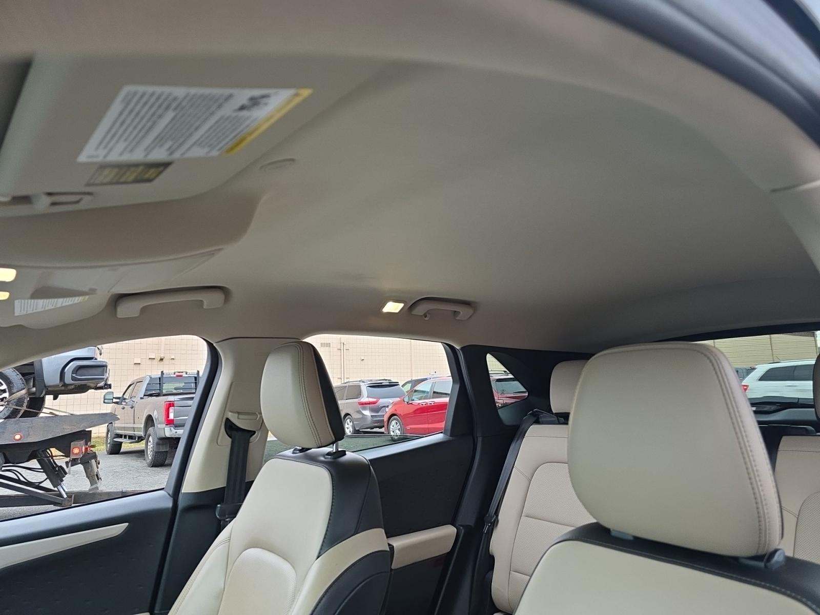 2020 Ford Escape SEL FWD