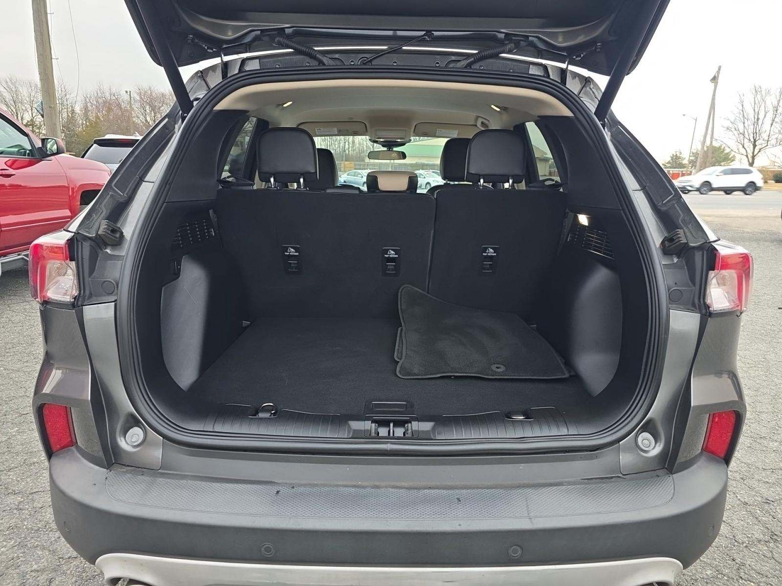 2020 Ford Escape SEL FWD