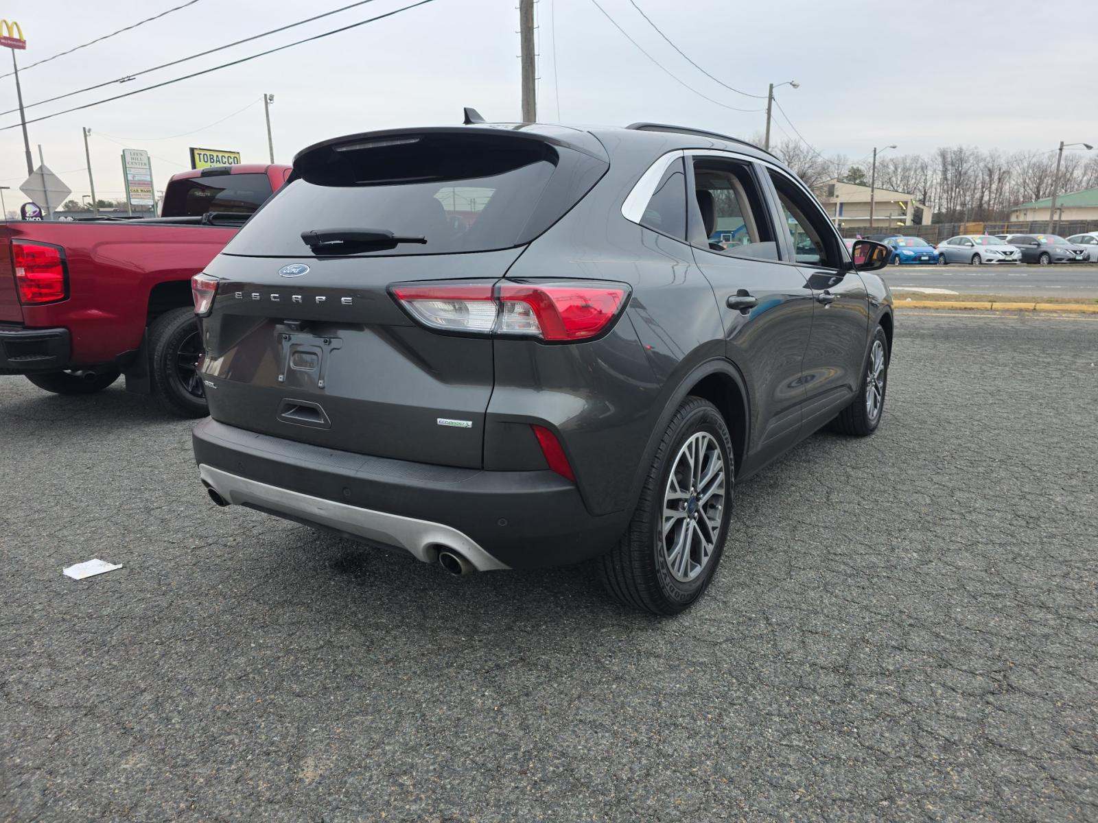2020 Ford Escape SEL FWD