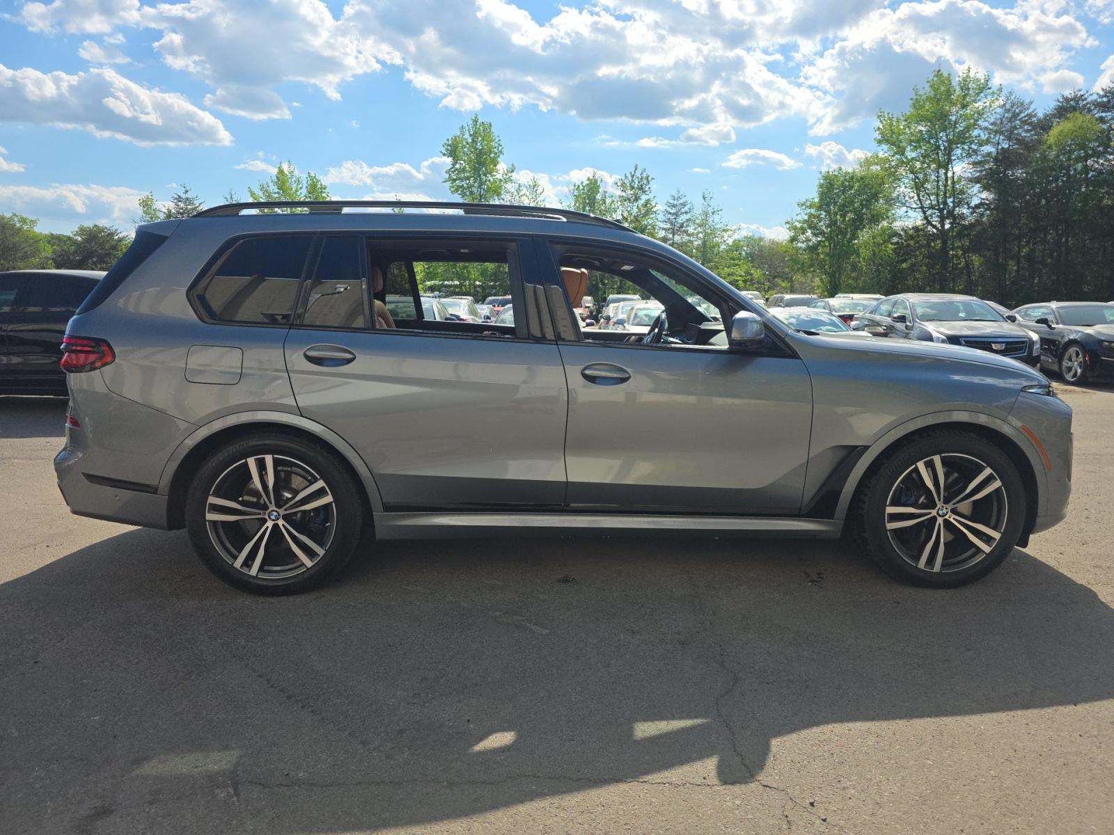 2023 BMW X7 xDrive40i AWD