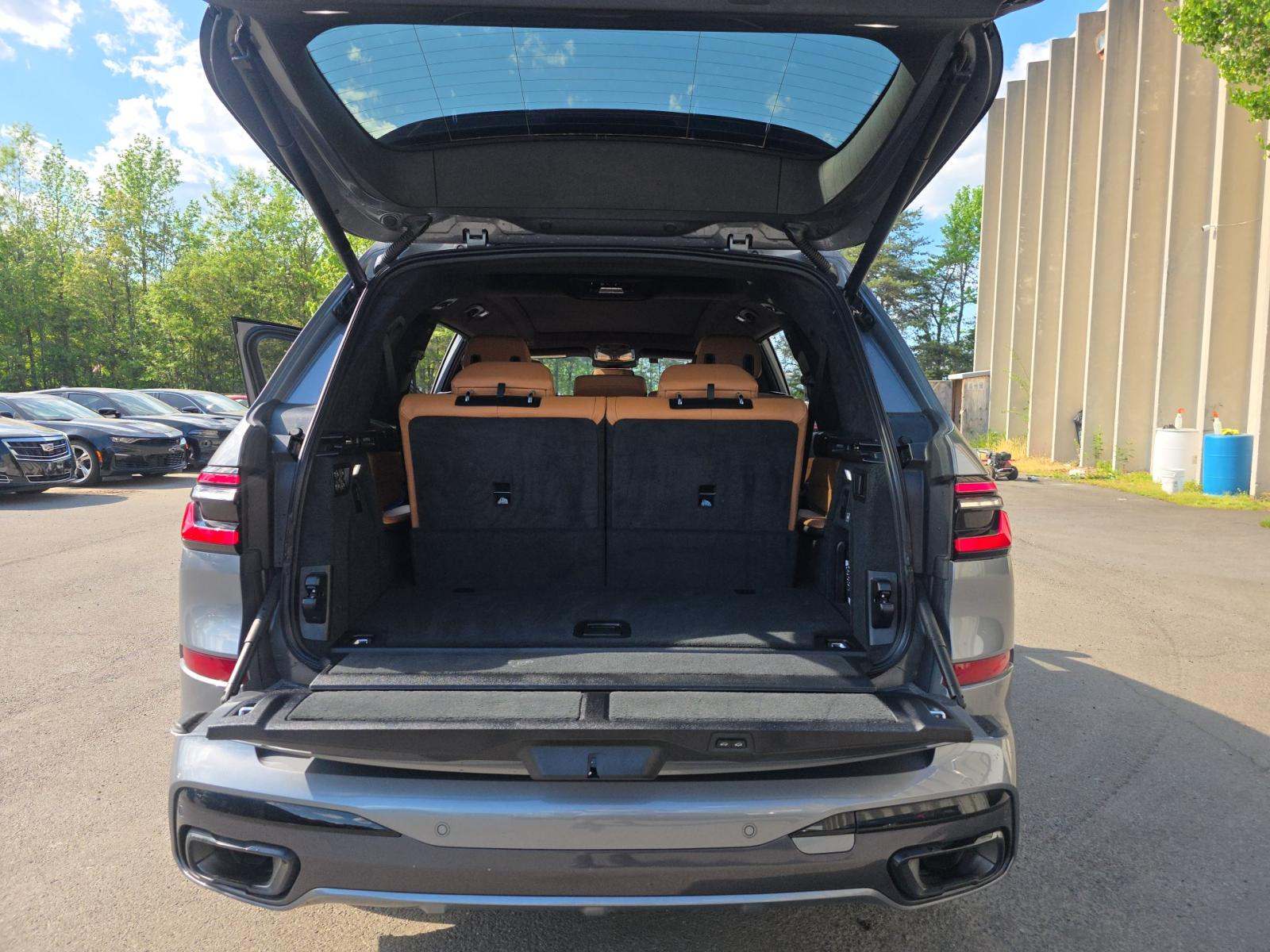 2023 BMW X7 xDrive40i AWD