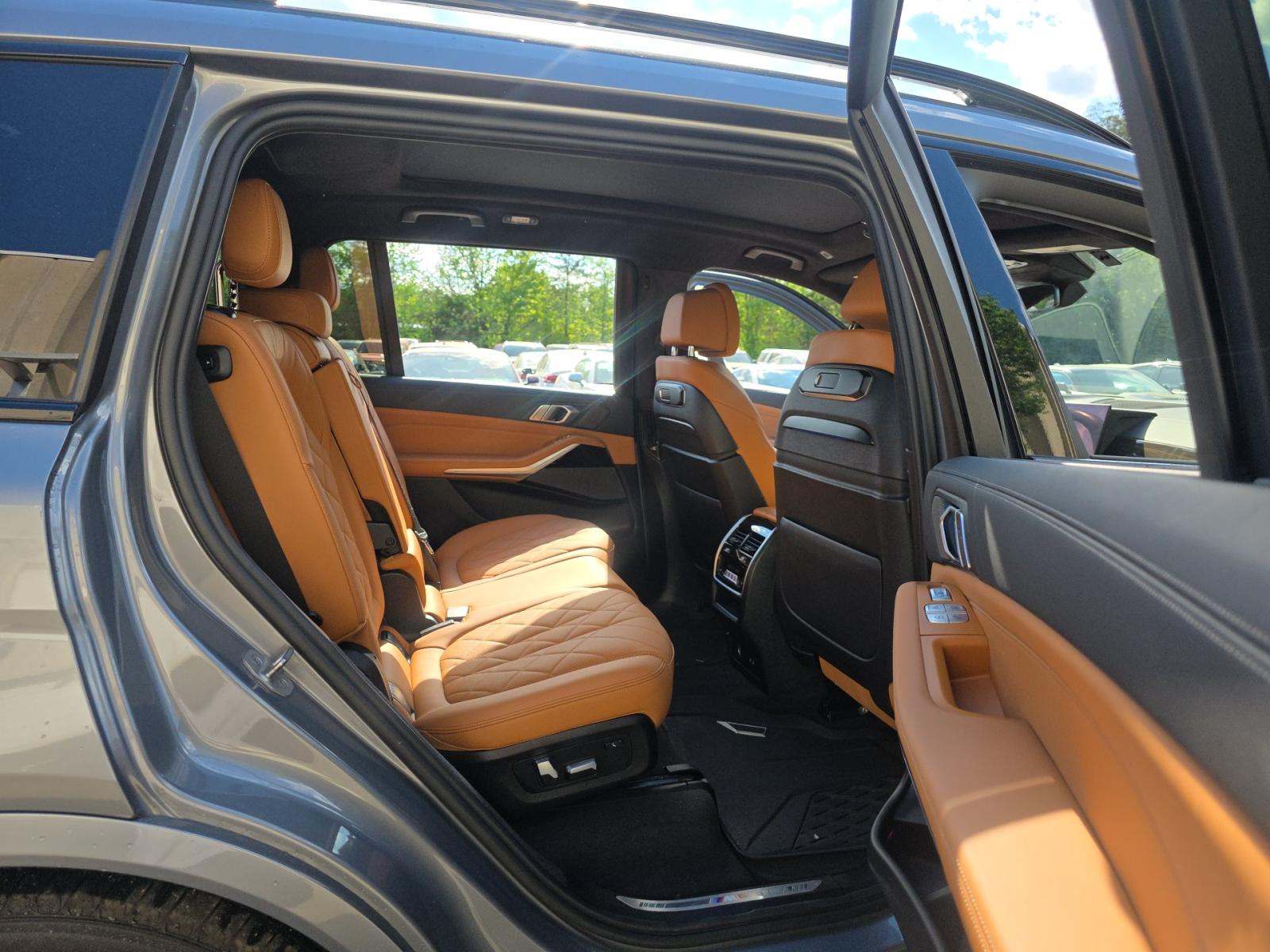 2023 BMW X7 xDrive40i AWD