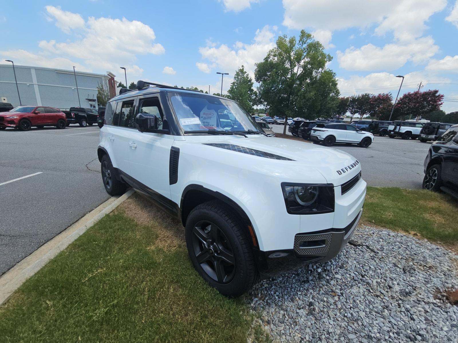 2022 Land Rover Defender 110 X-Dynamic SE AWD