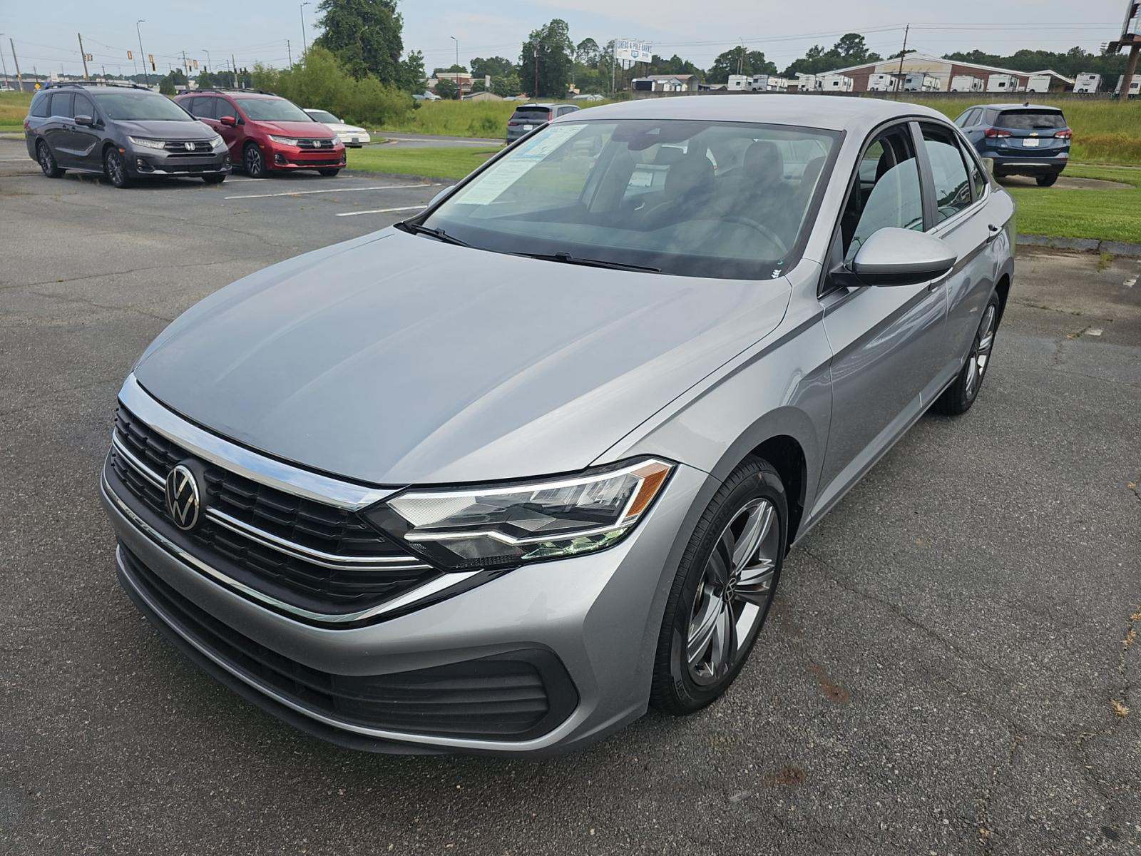 2024 Volkswagen Jetta 1.5T SE FWD