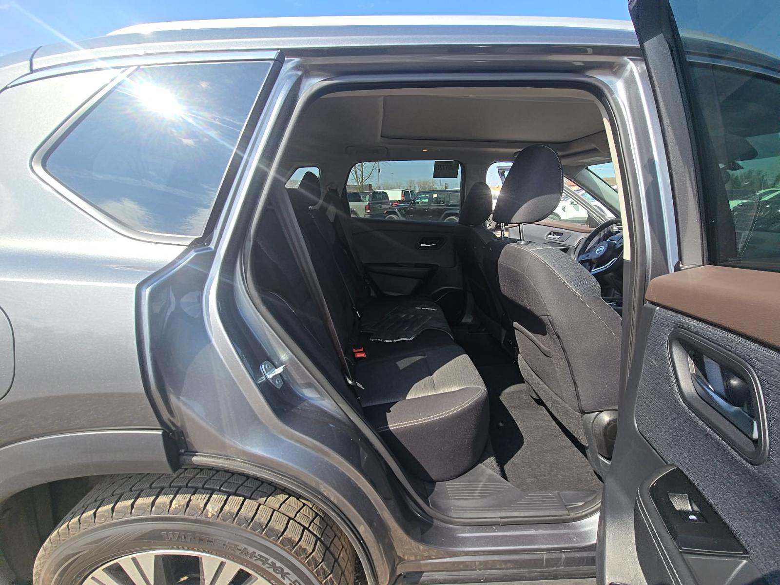 2021 Nissan Rogue SV AWD