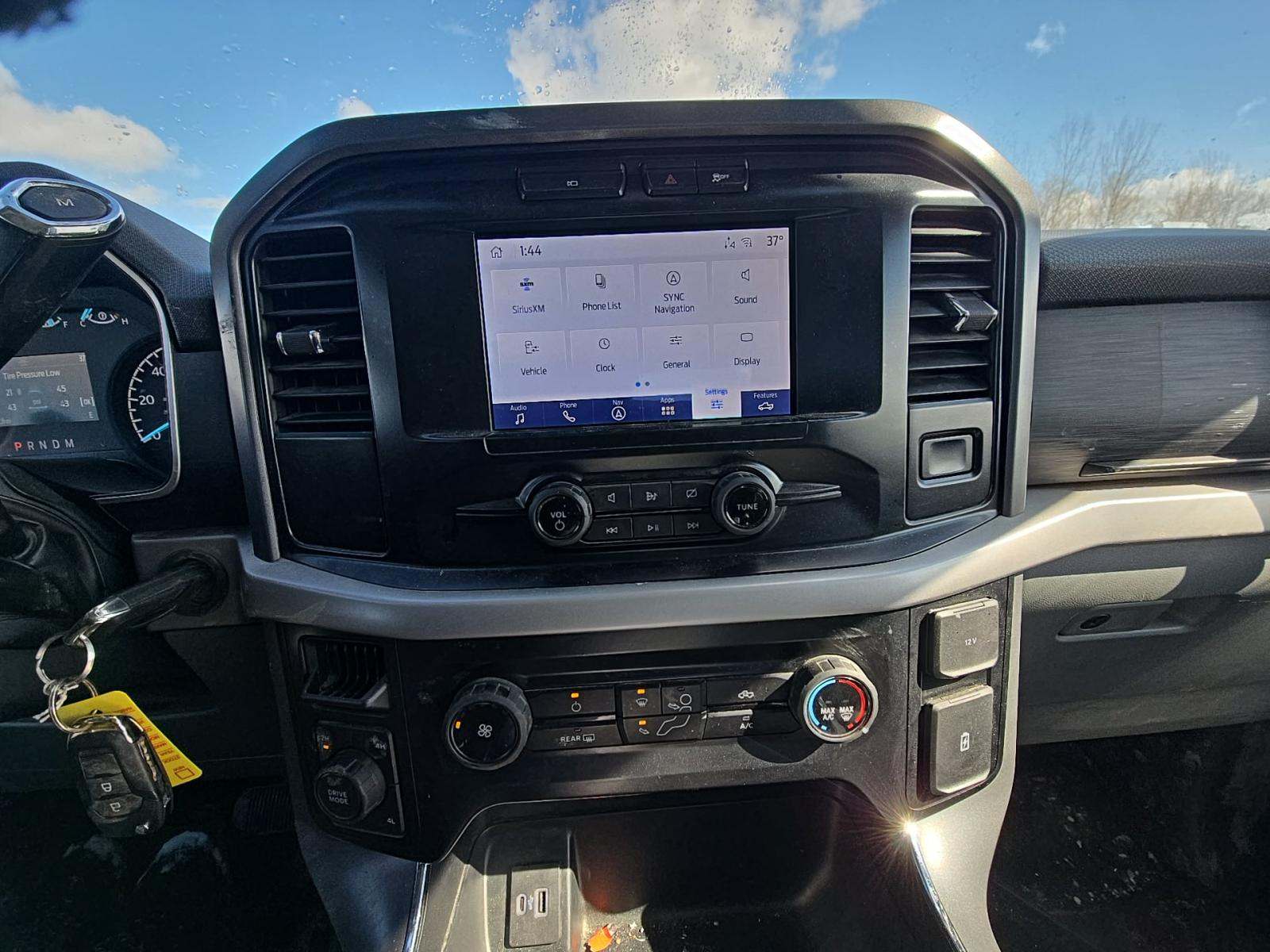 2023 Ford F-150 XLT AWD