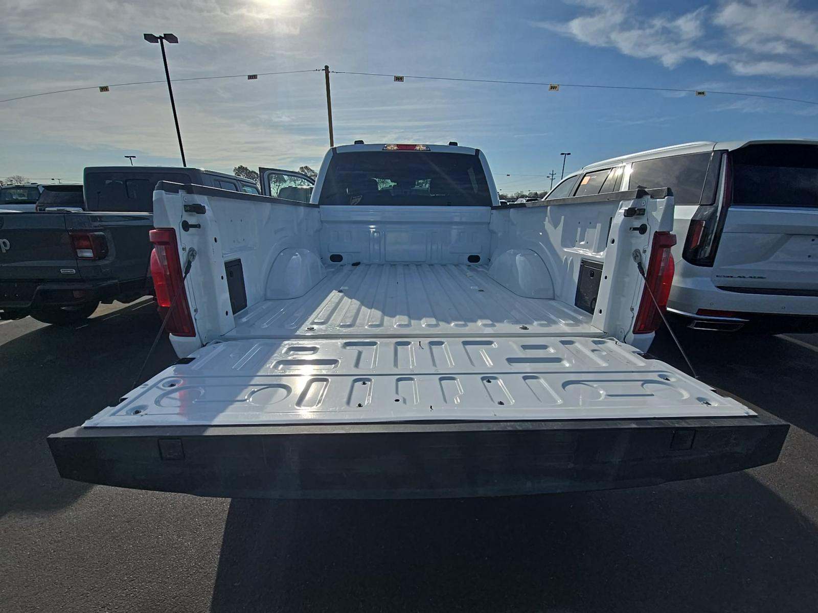 2024 Ford F-150 XLT AWD