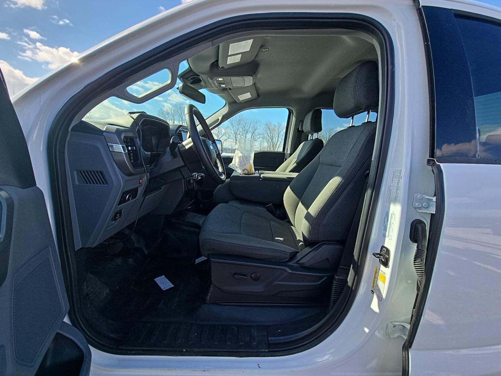 2024 Ford F-150 XLT AWD