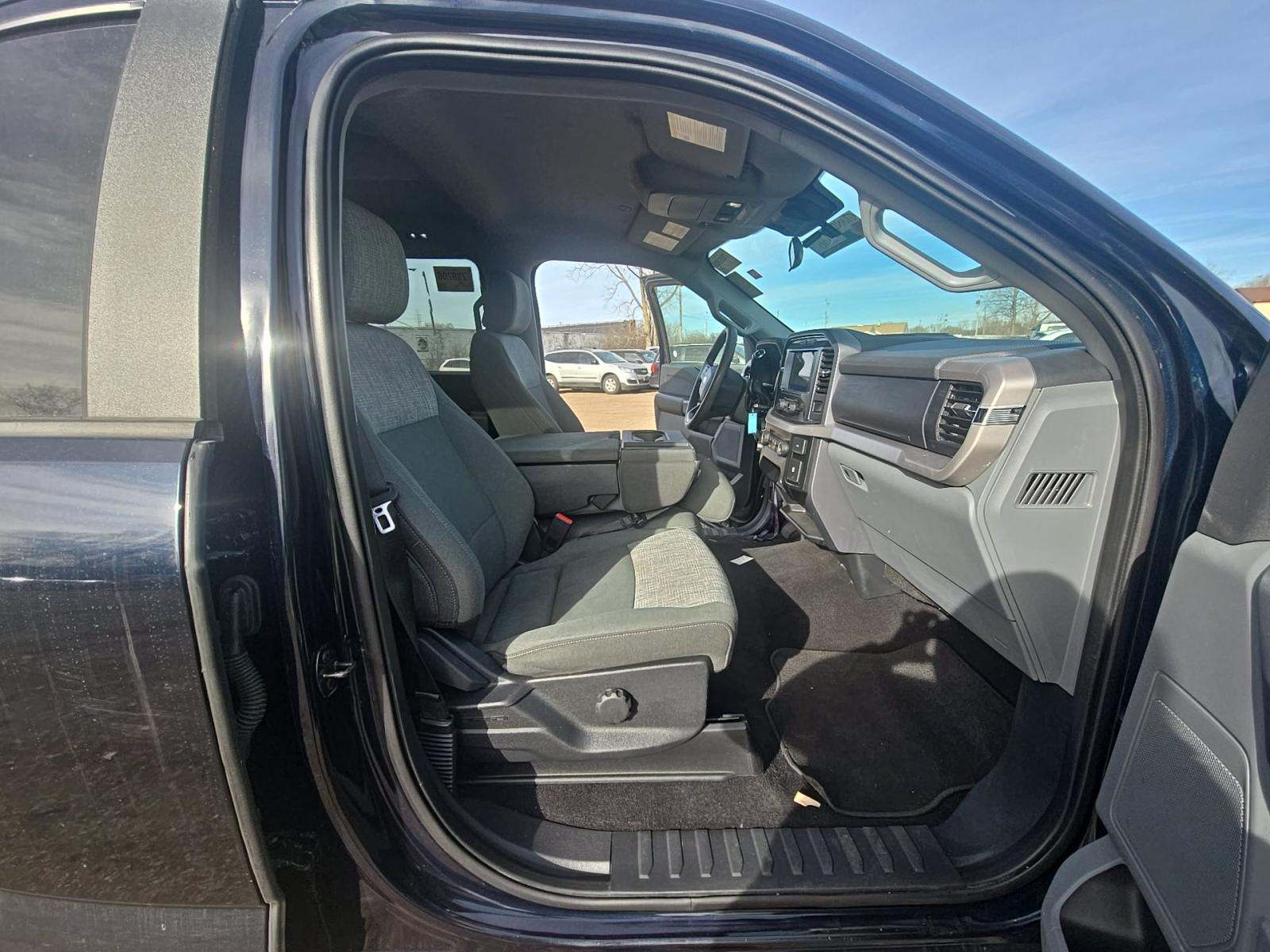 2023 Ford F-150 XLT AWD