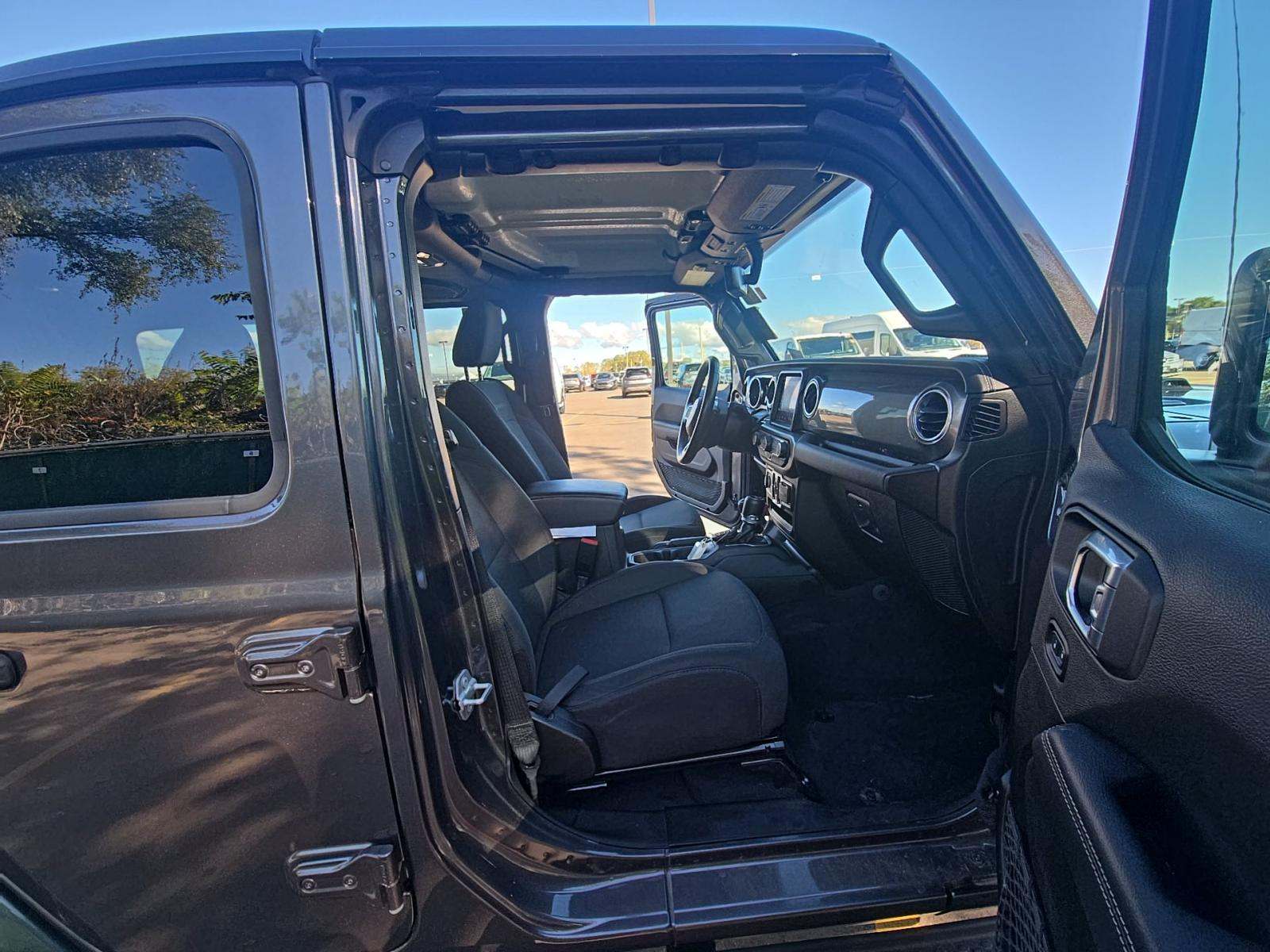 2022 Jeep Wrangler Unlimited Sahara AWD