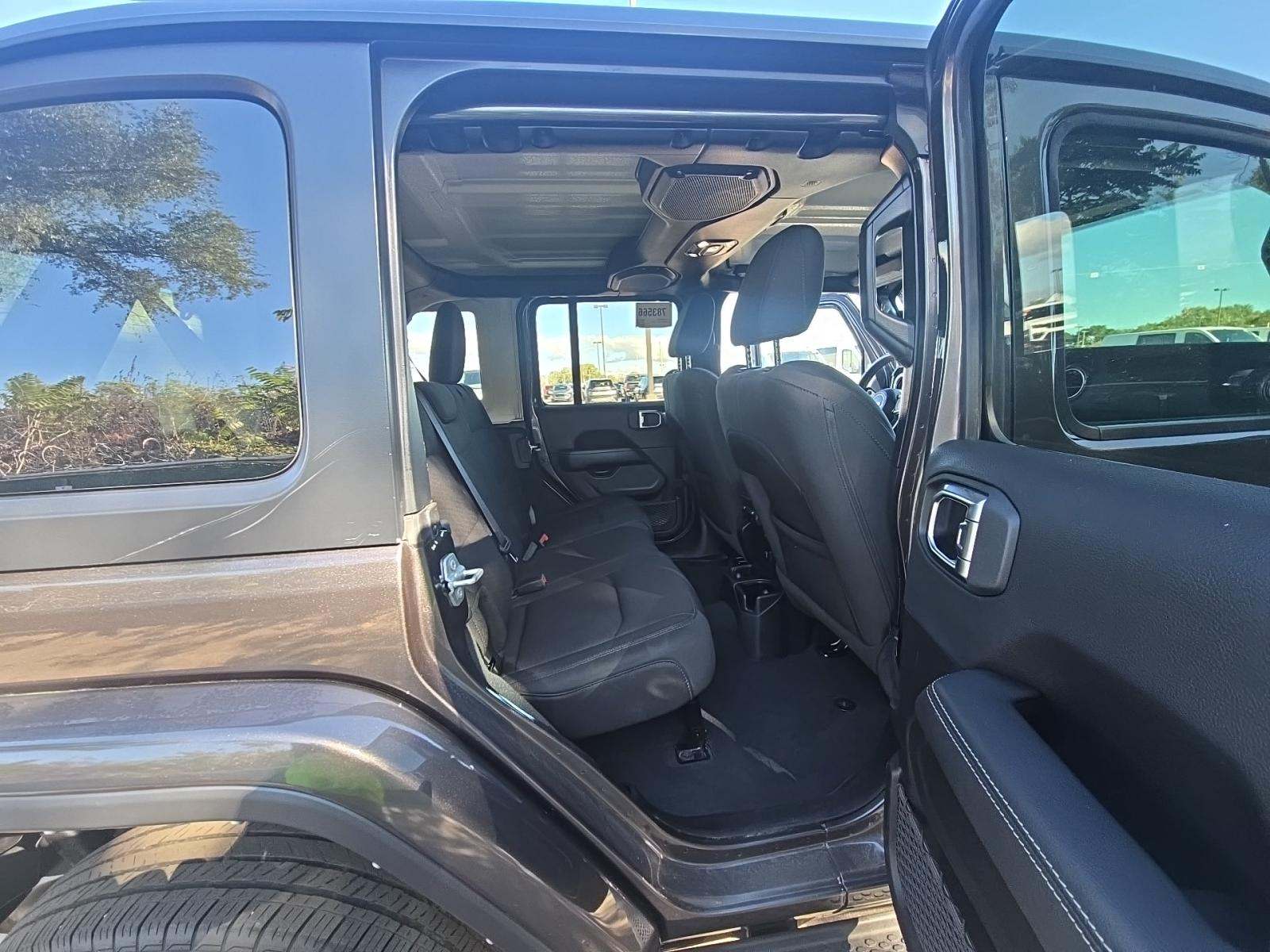 2022 Jeep Wrangler Unlimited Sahara AWD