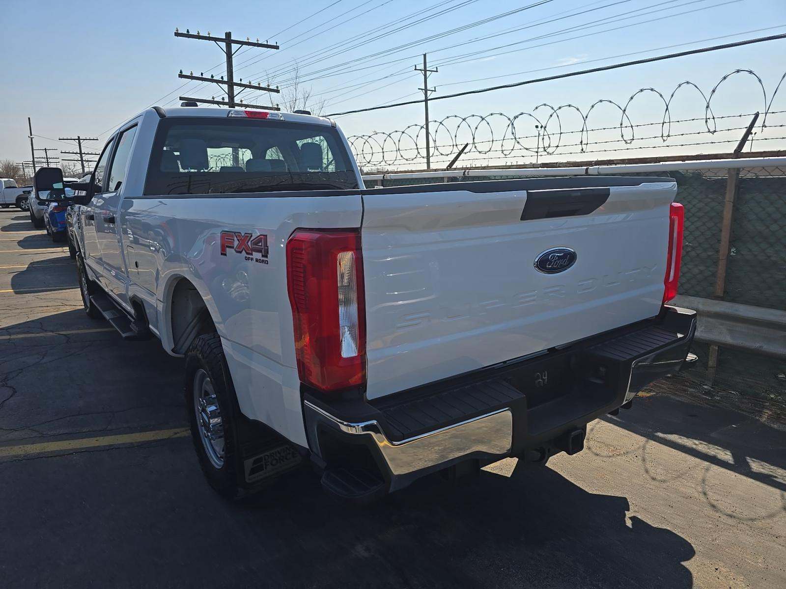 FORD F-250 - 2