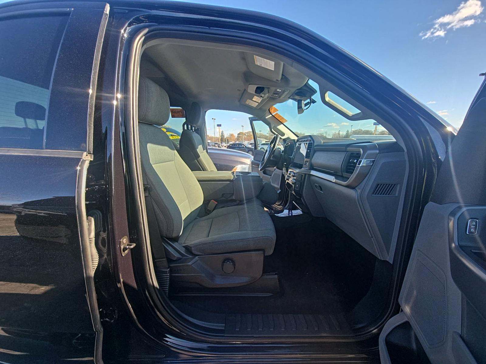 2024 Ford F-150 XLT AWD