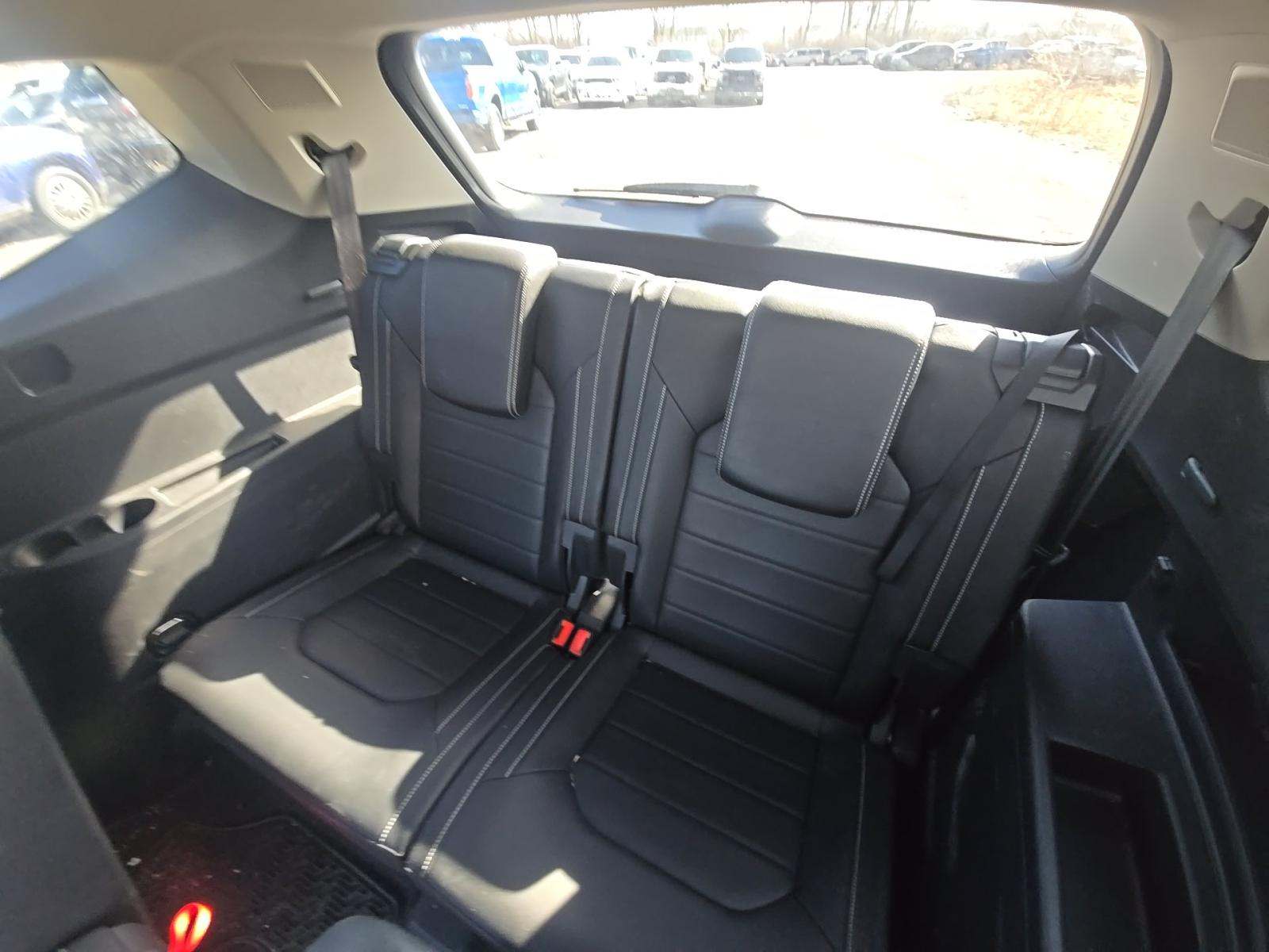 2023 Volkswagen Atlas 3.6L SEL Premium R-Line AWD