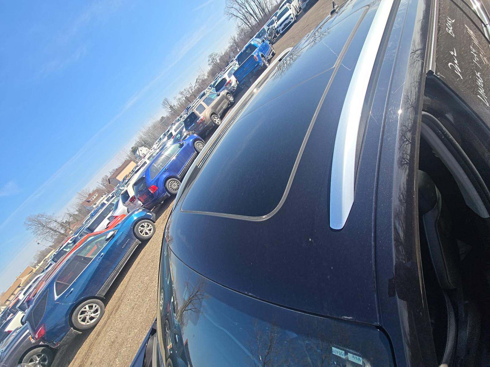 2023 Volkswagen Atlas 3.6L SEL Premium R-Line AWD