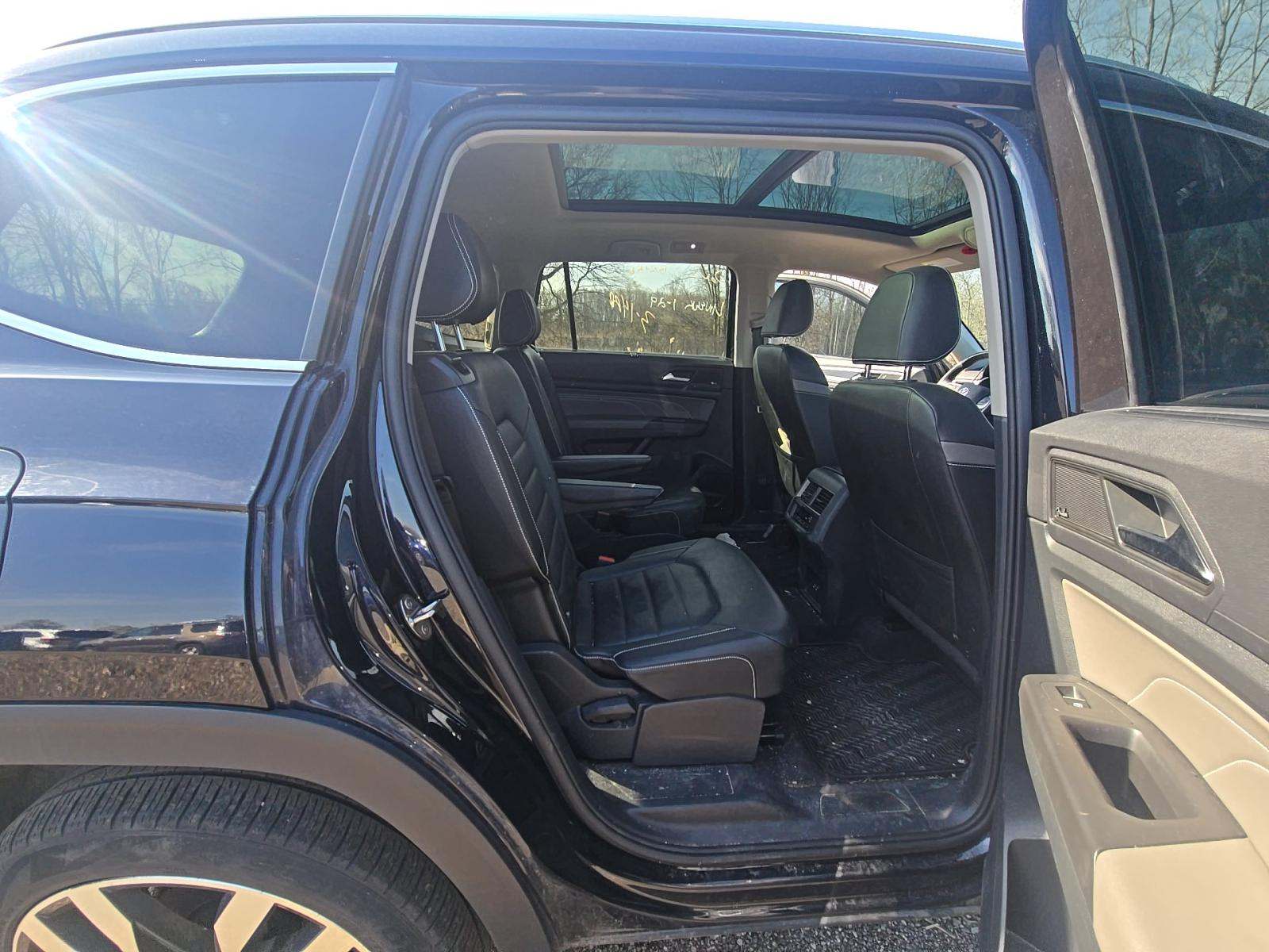 2023 Volkswagen Atlas 3.6L SEL Premium R-Line AWD