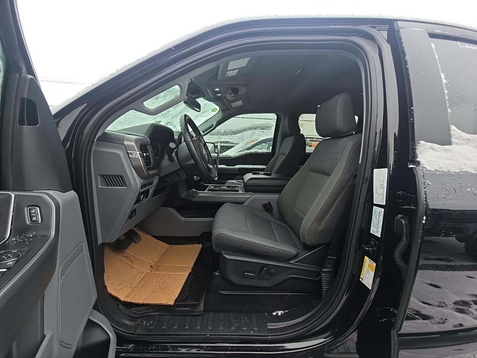 2024 Ford F-150 XLT AWD