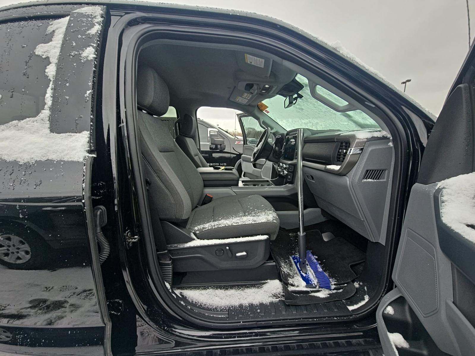 2024 Ford F-150 XLT AWD