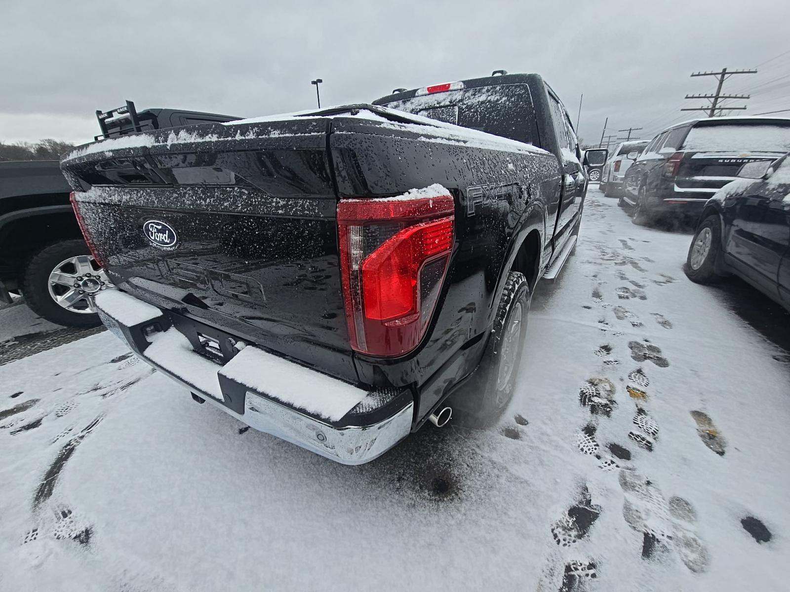 2024 Ford F-150 XLT AWD