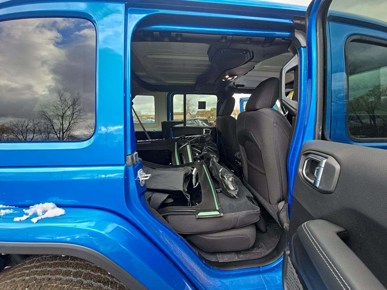 2022 Jeep Wrangler Unlimited Sahara AWD