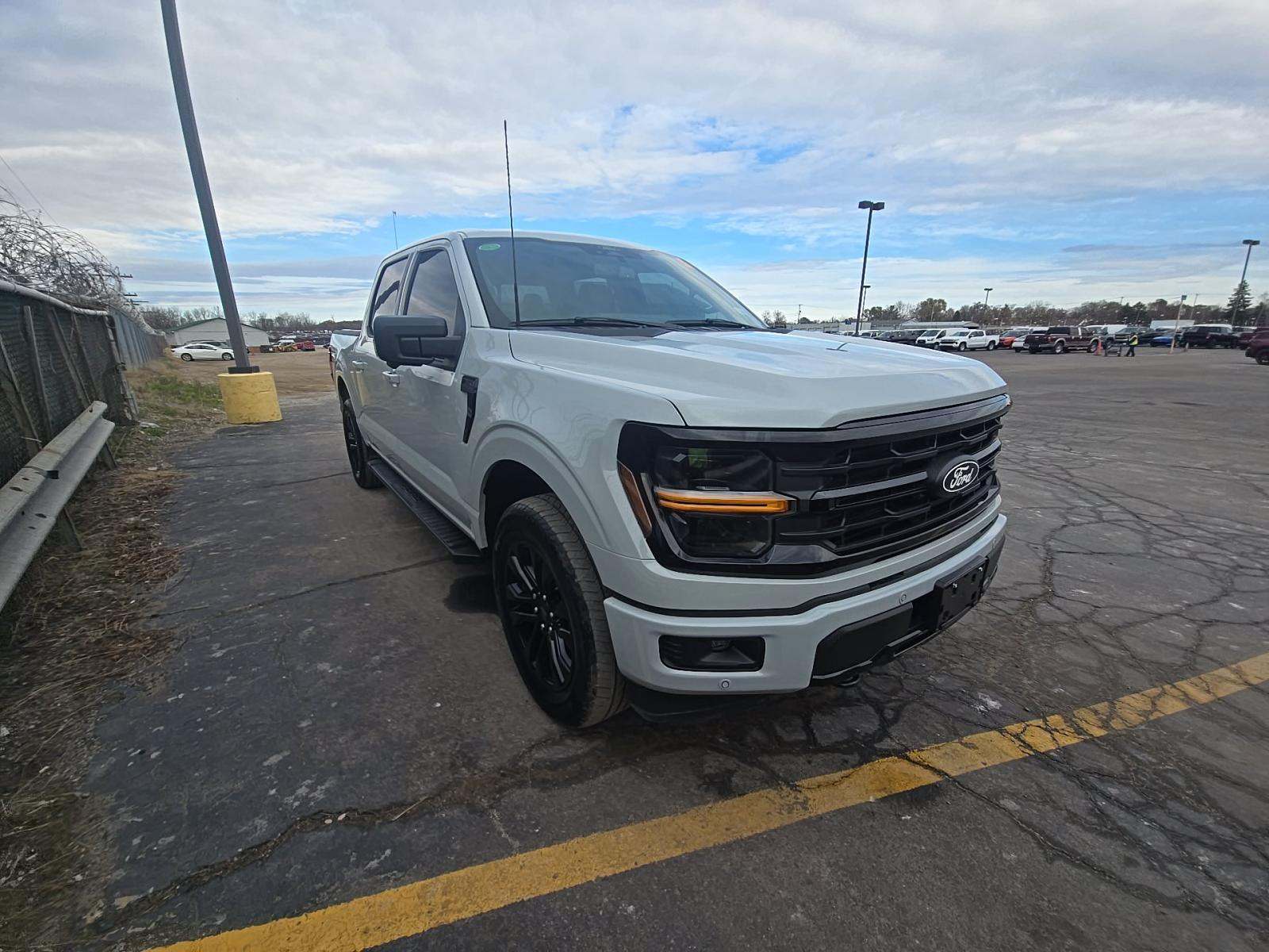 2024 Ford F-150 XLT AWD