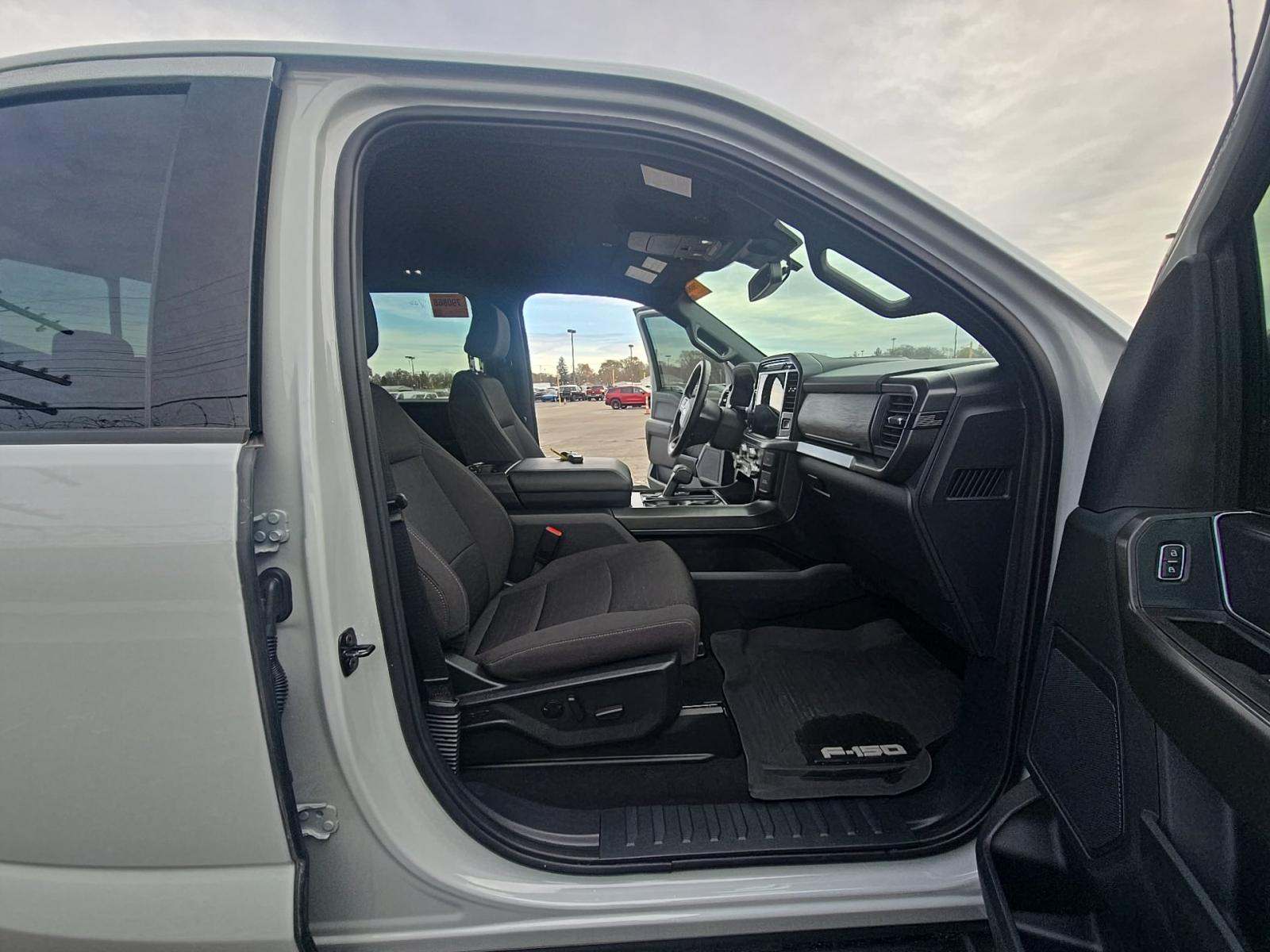 2024 Ford F-150 XLT AWD