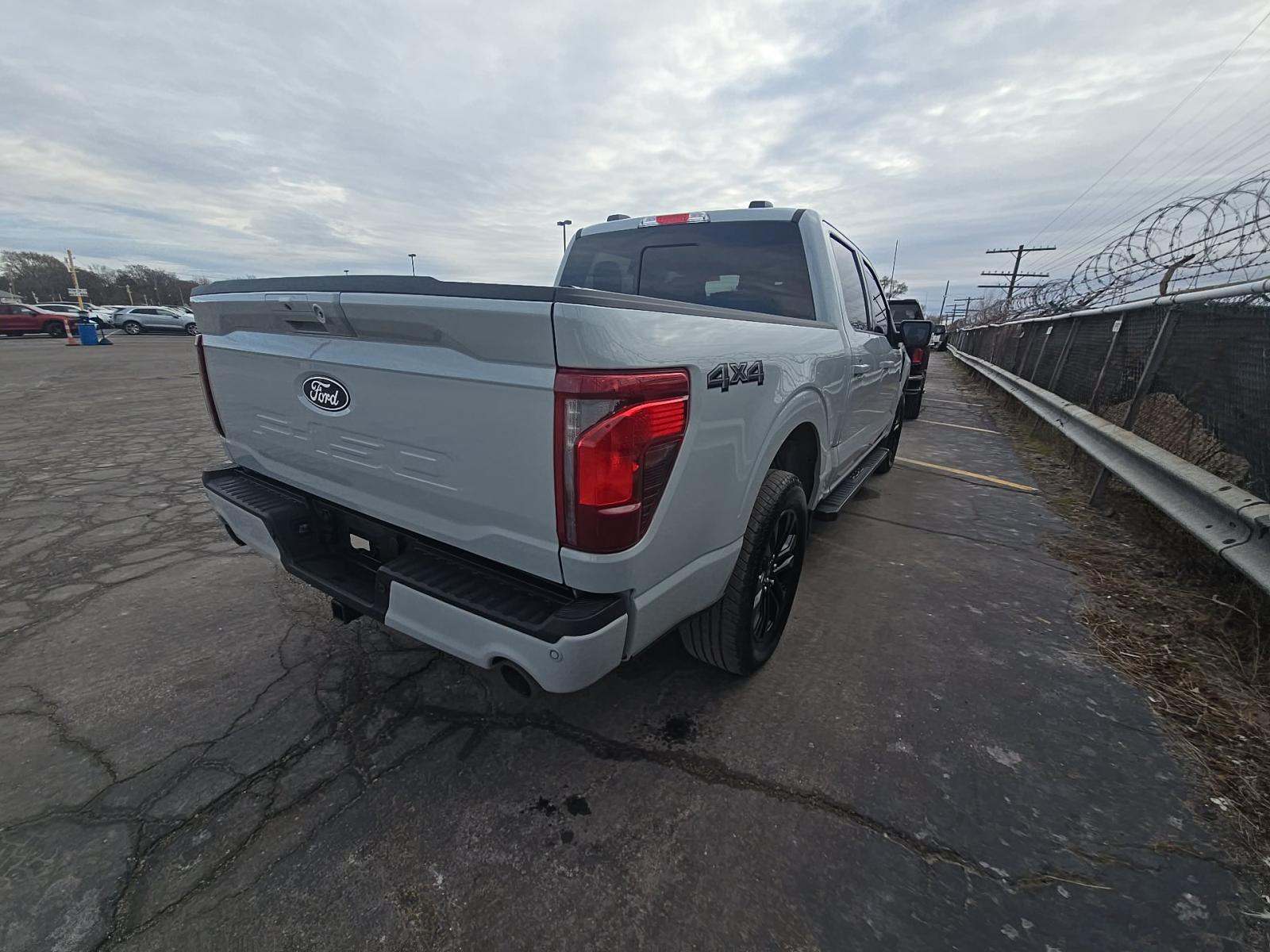 2024 Ford F-150 XLT AWD