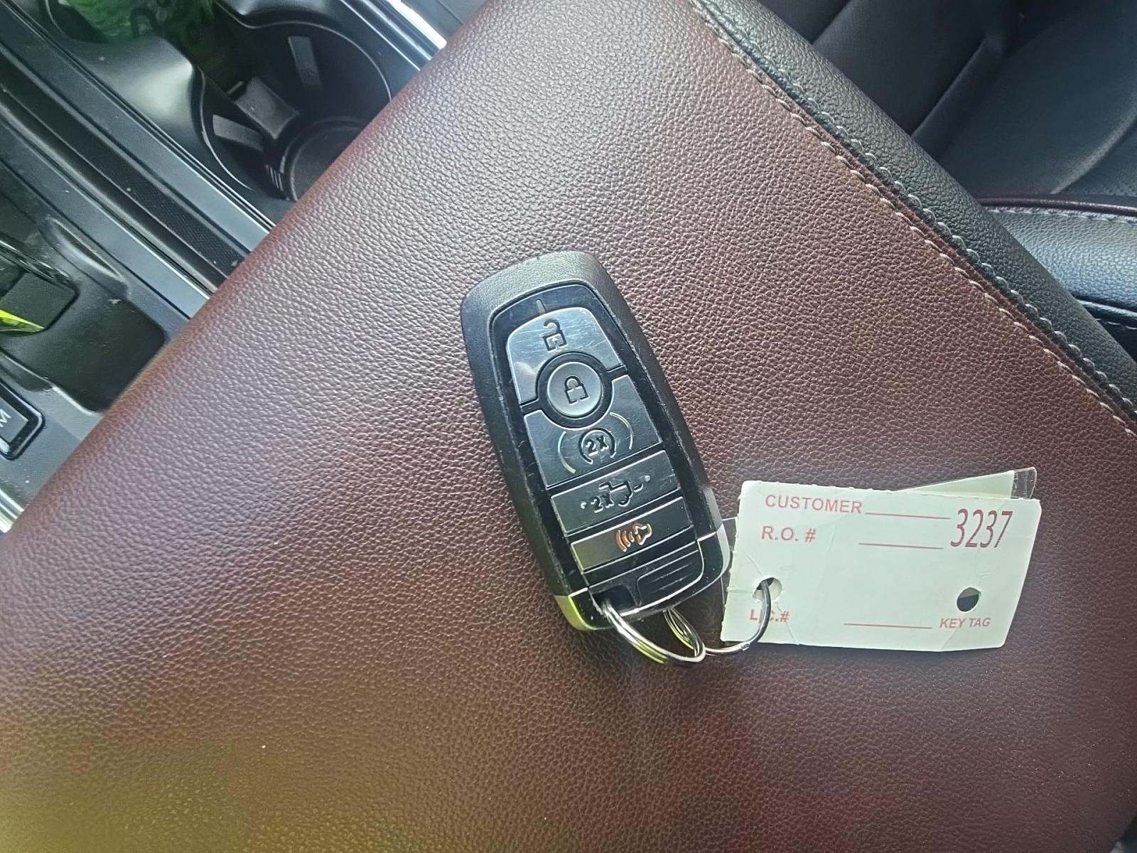 2023 Ford F-150 Lariat AWD