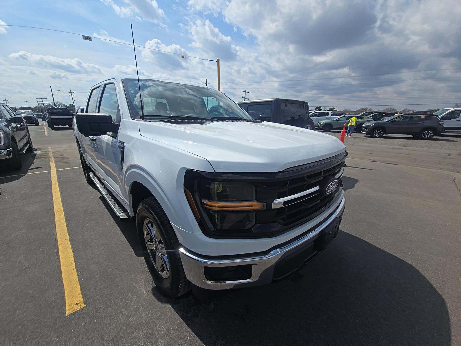2024 Ford F-150 XLT AWD