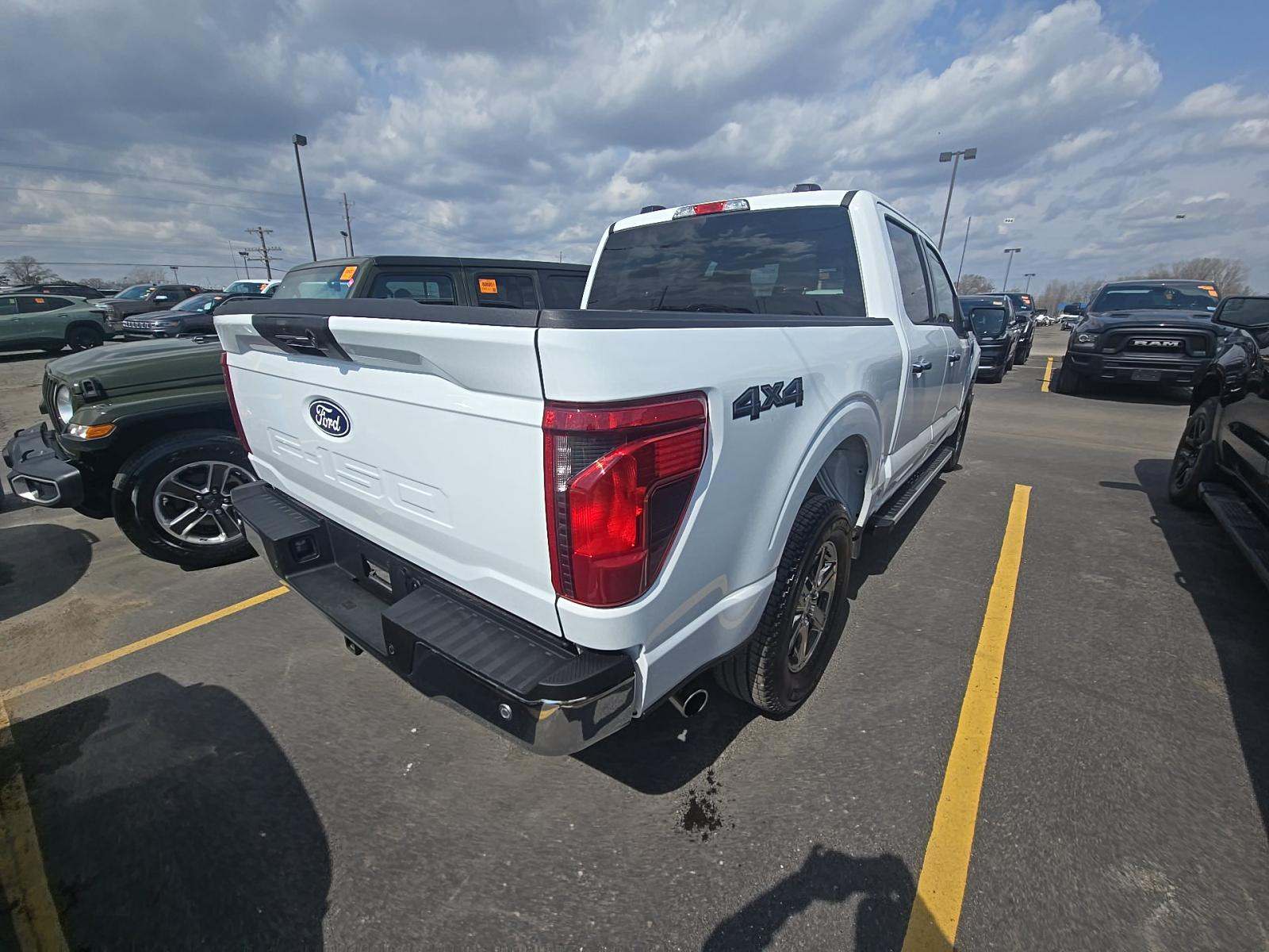 2024 Ford F-150 XLT AWD
