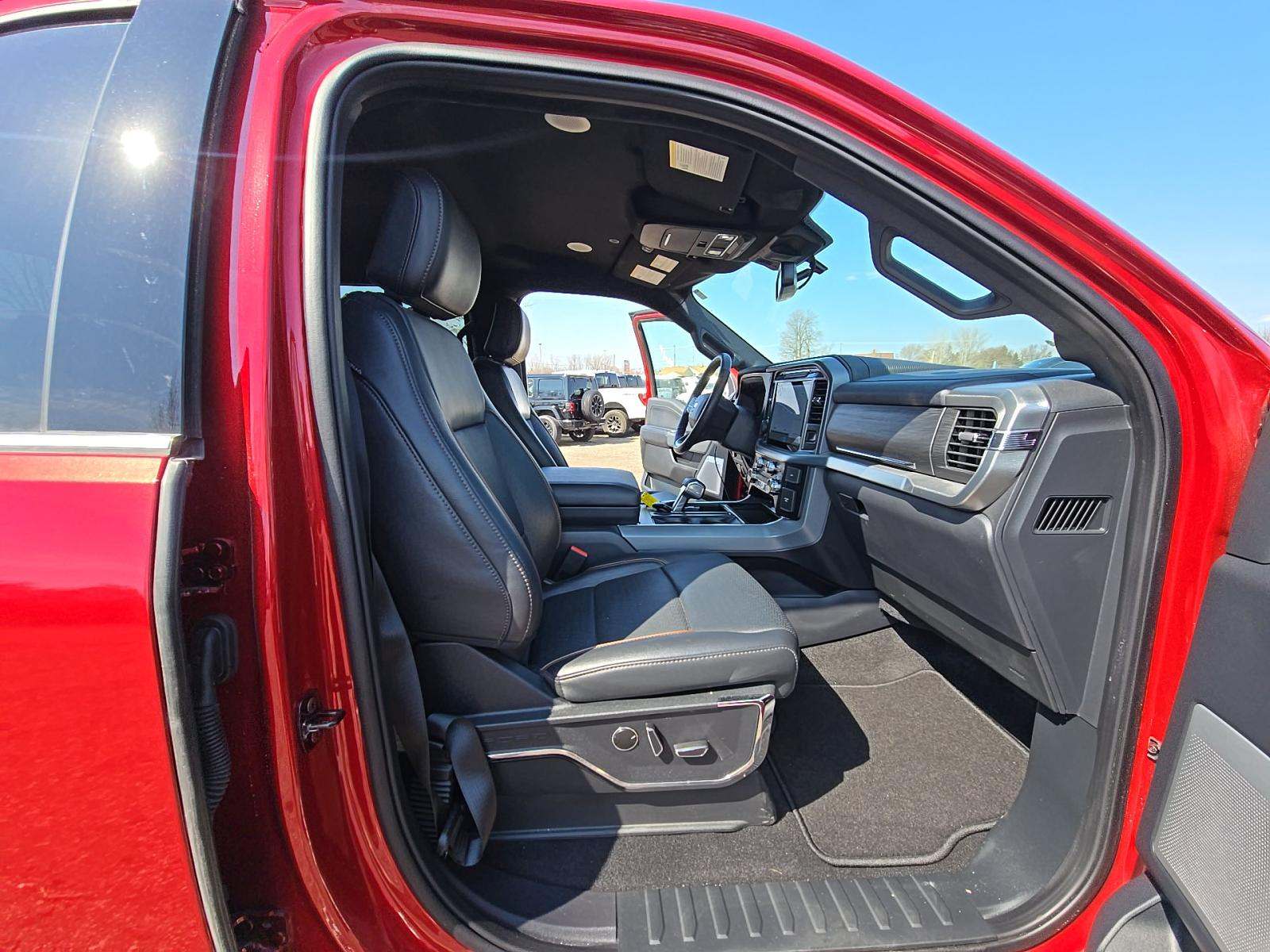 2024 Ford F-150 Hybrid Lariat AWD