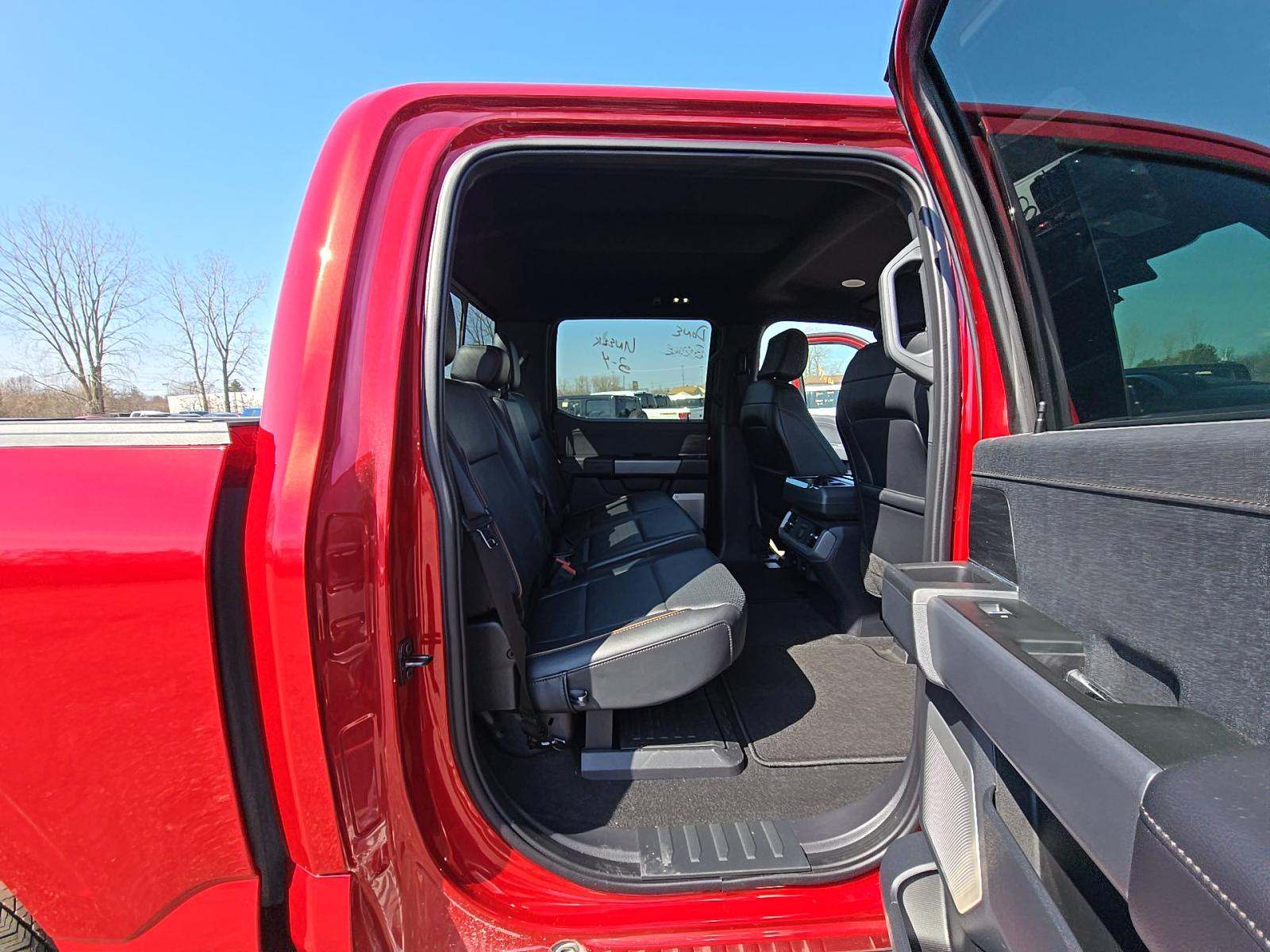 2024 Ford F-150 Hybrid Lariat AWD