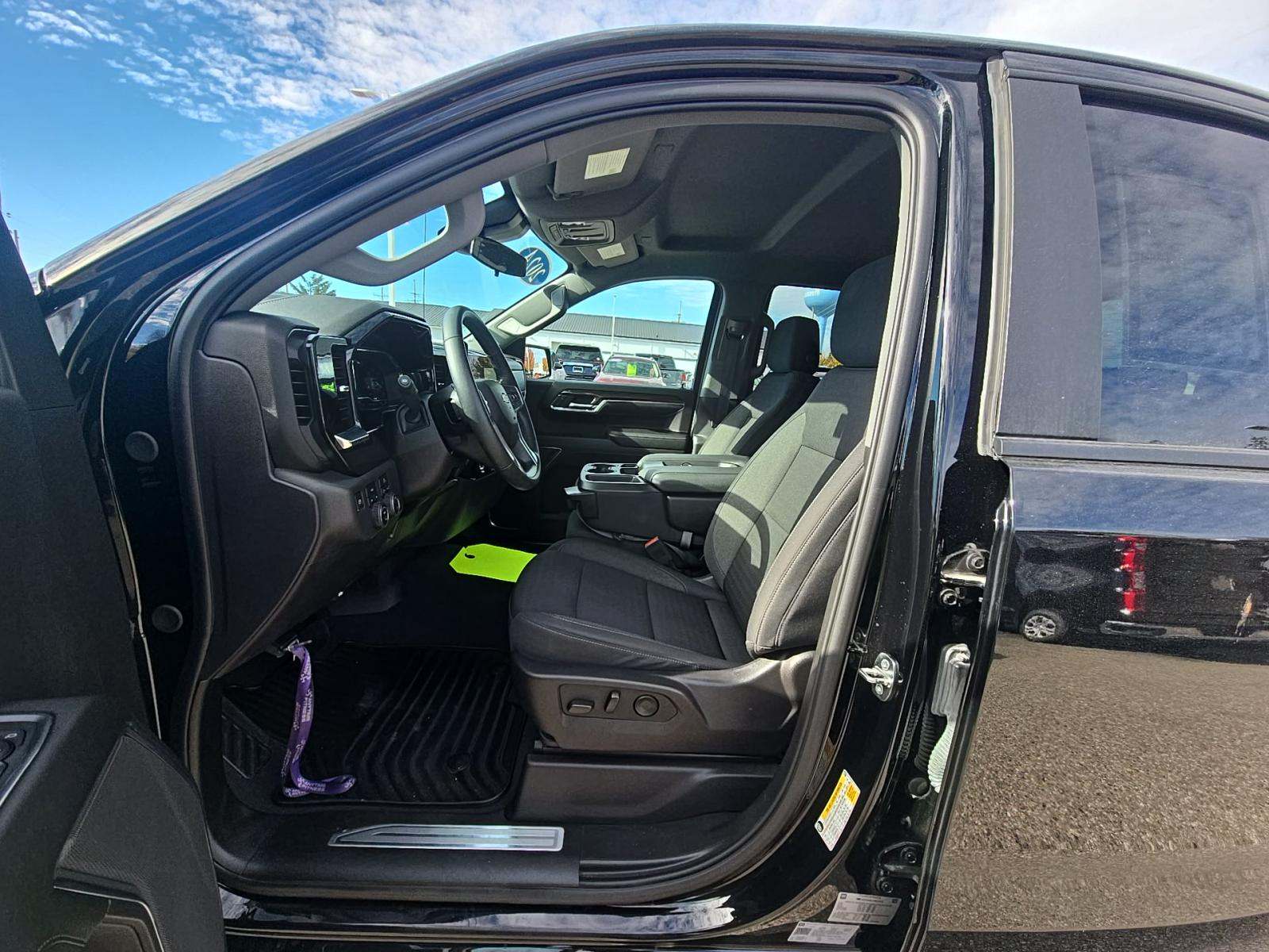 2024 Chevrolet Silverado 1500 LT AWD