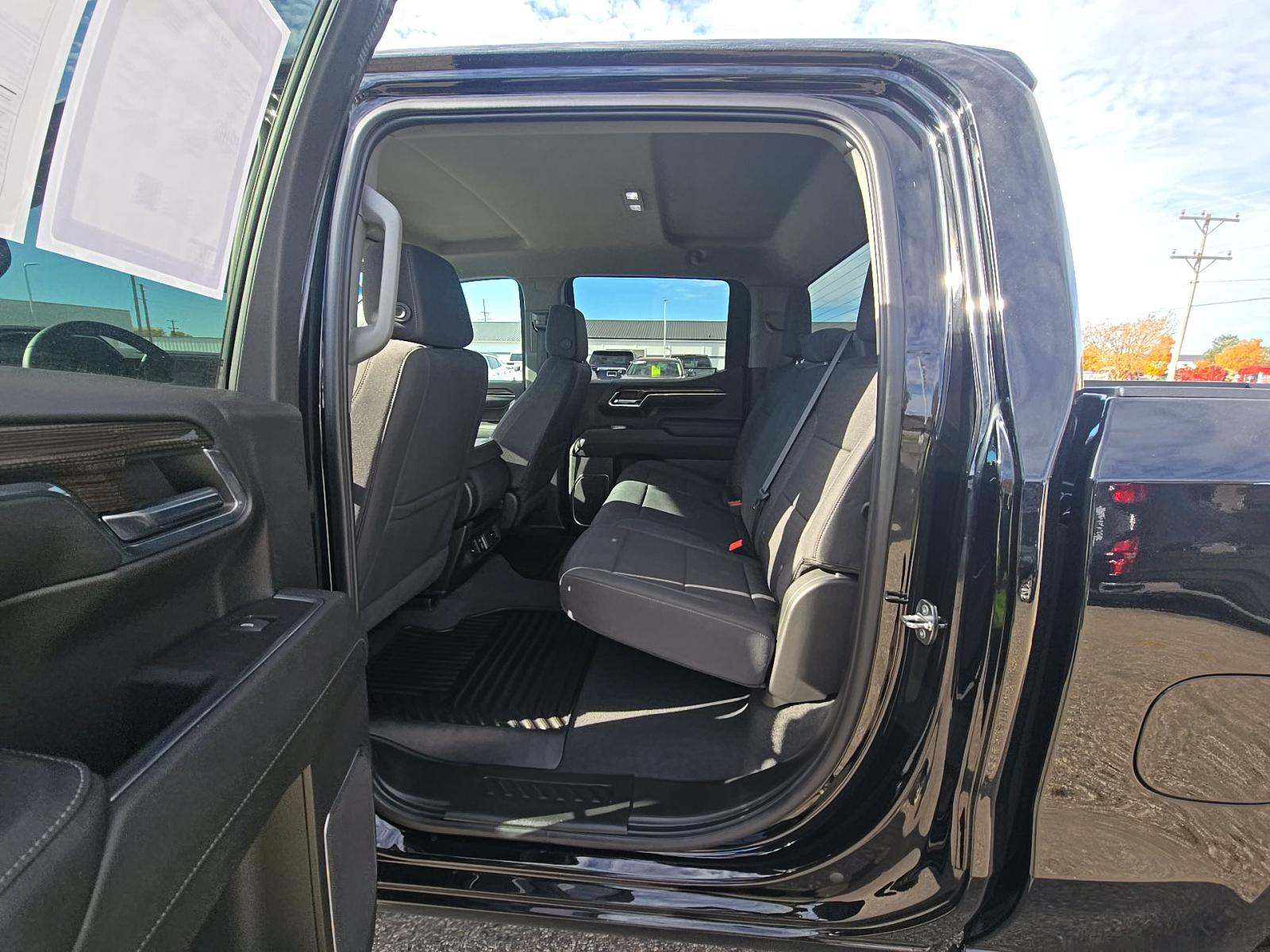 2024 Chevrolet Silverado 1500 LT AWD