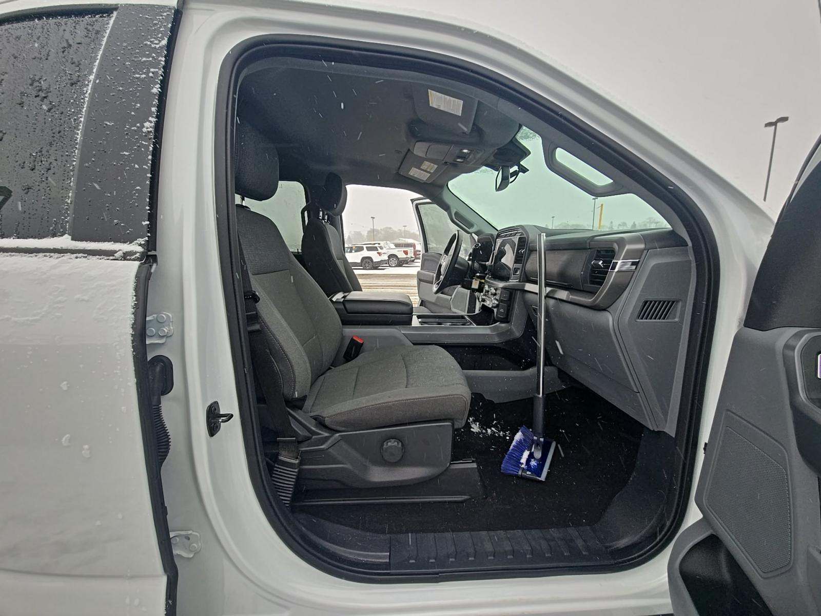 2024 Ford F-150 XLT AWD