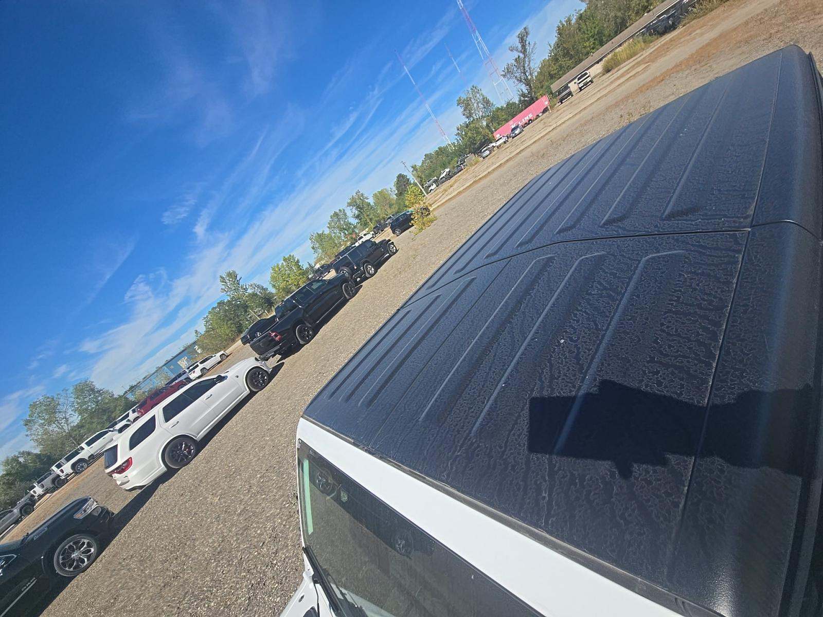 2024 Jeep Wrangler Sahara AWD