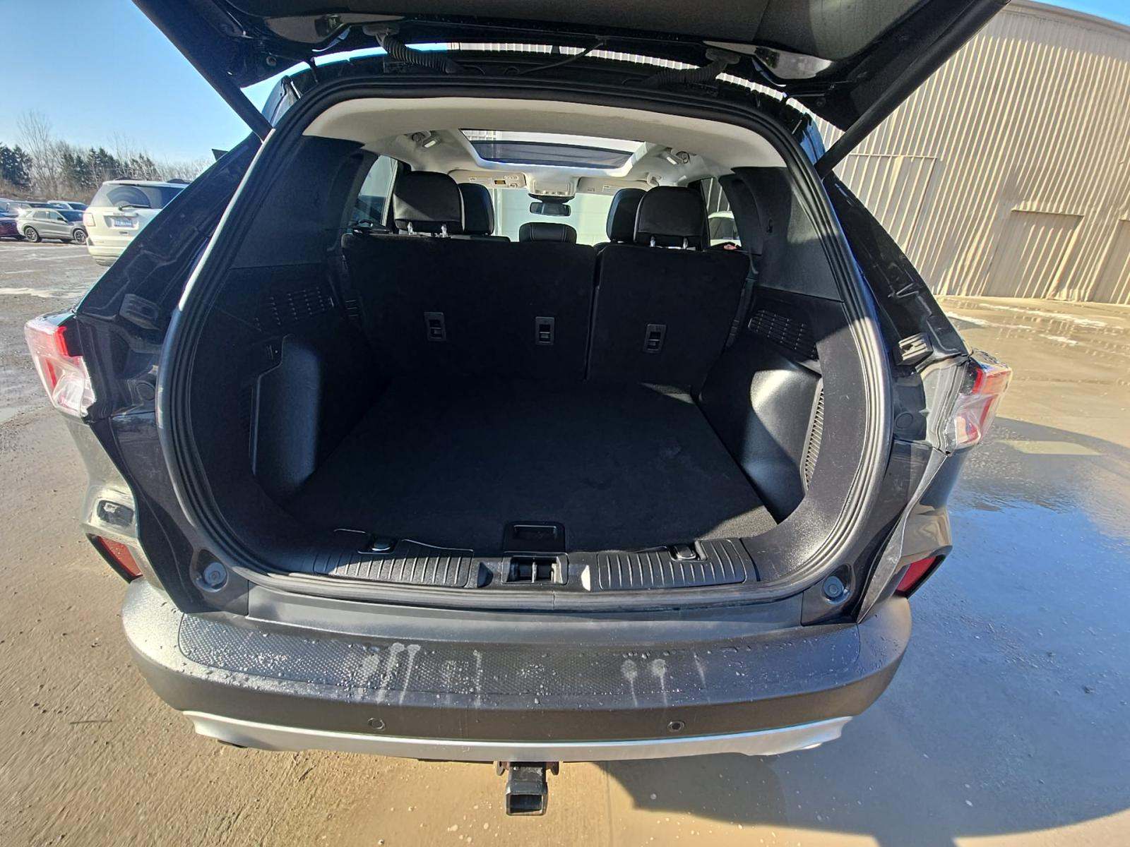 2022 Ford Escape Hybrid Titanium AWD