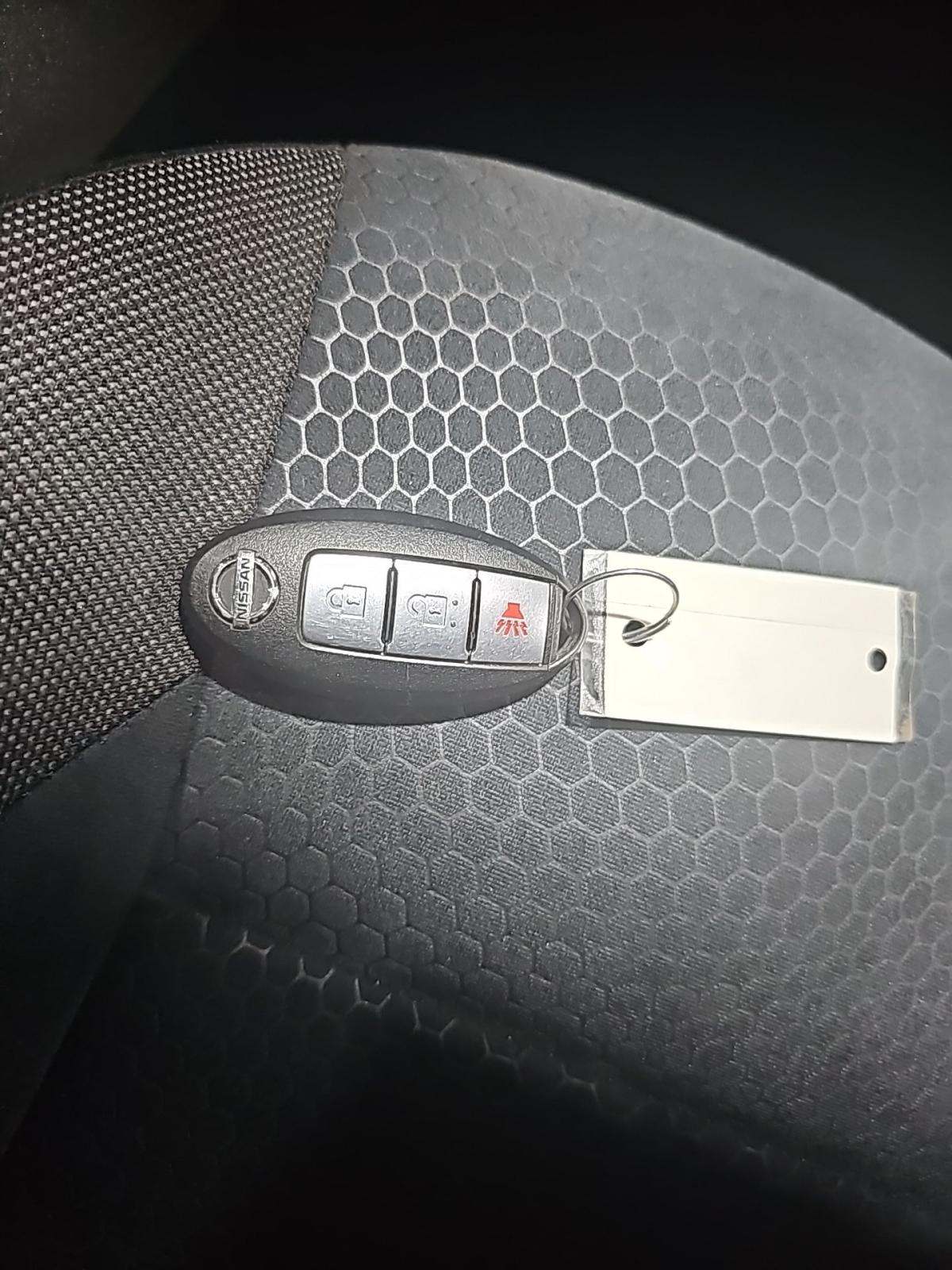 2016 Nissan JUKE SV FWD